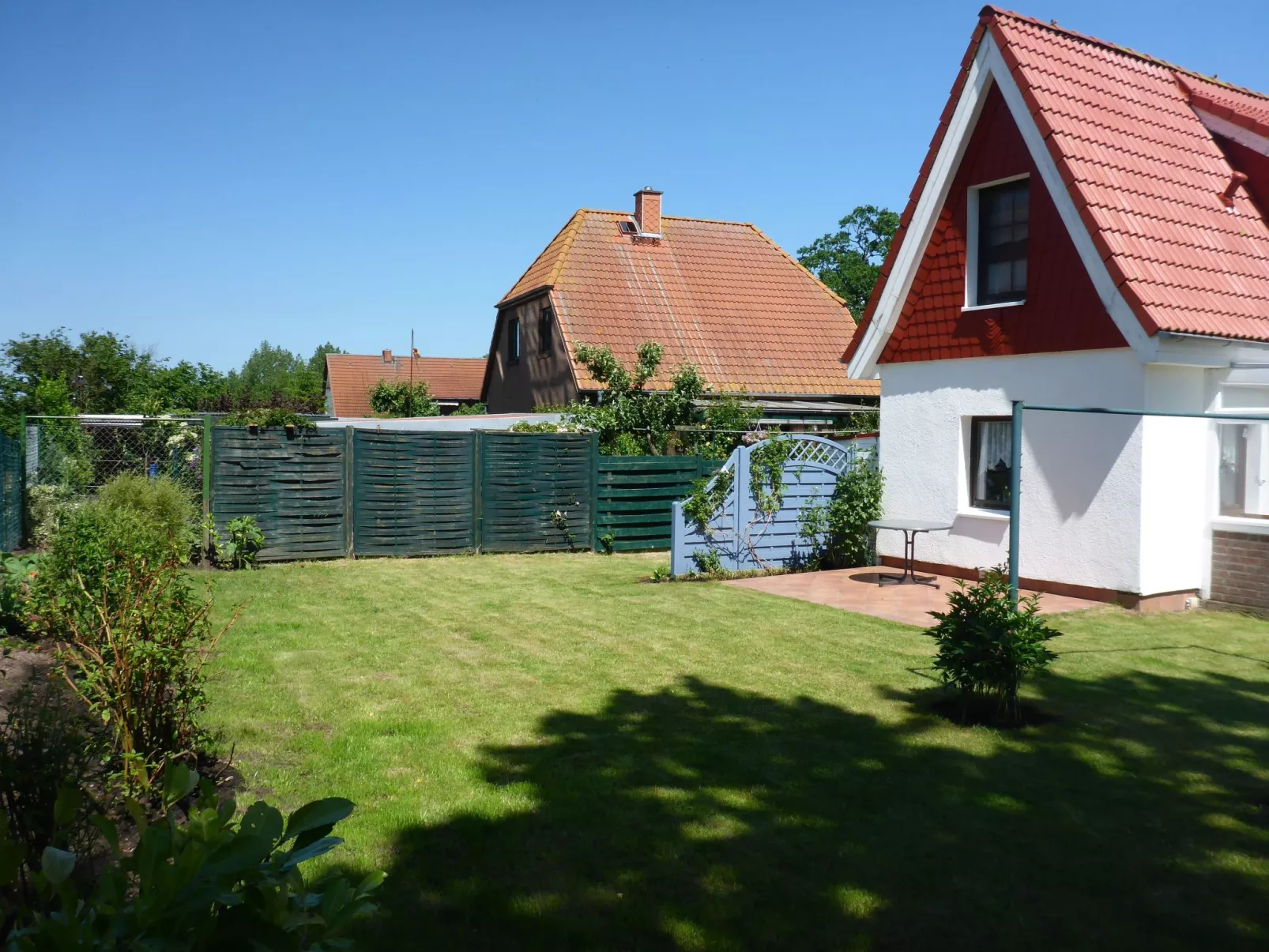 Behagliches Ferienhaus mit Garten und Terrasse-Dedans