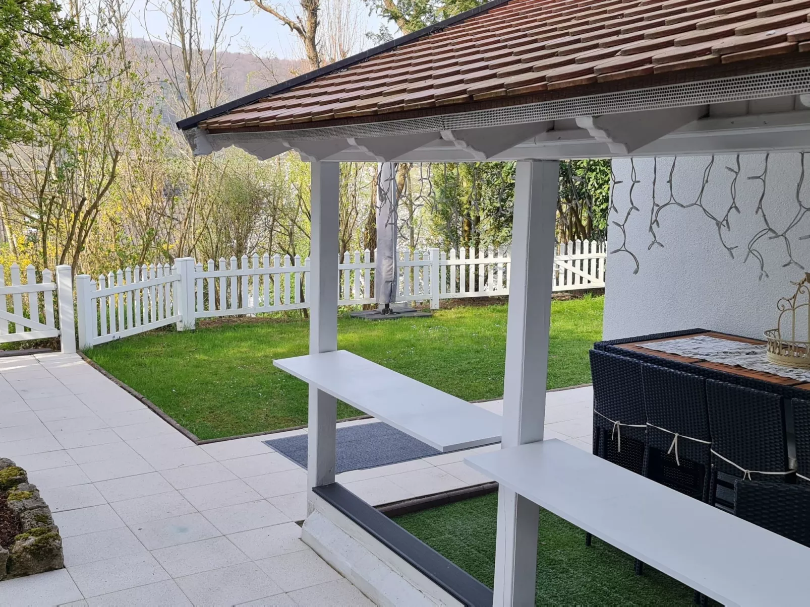 Wohnung mit Gartenzugang und Blick-Outside