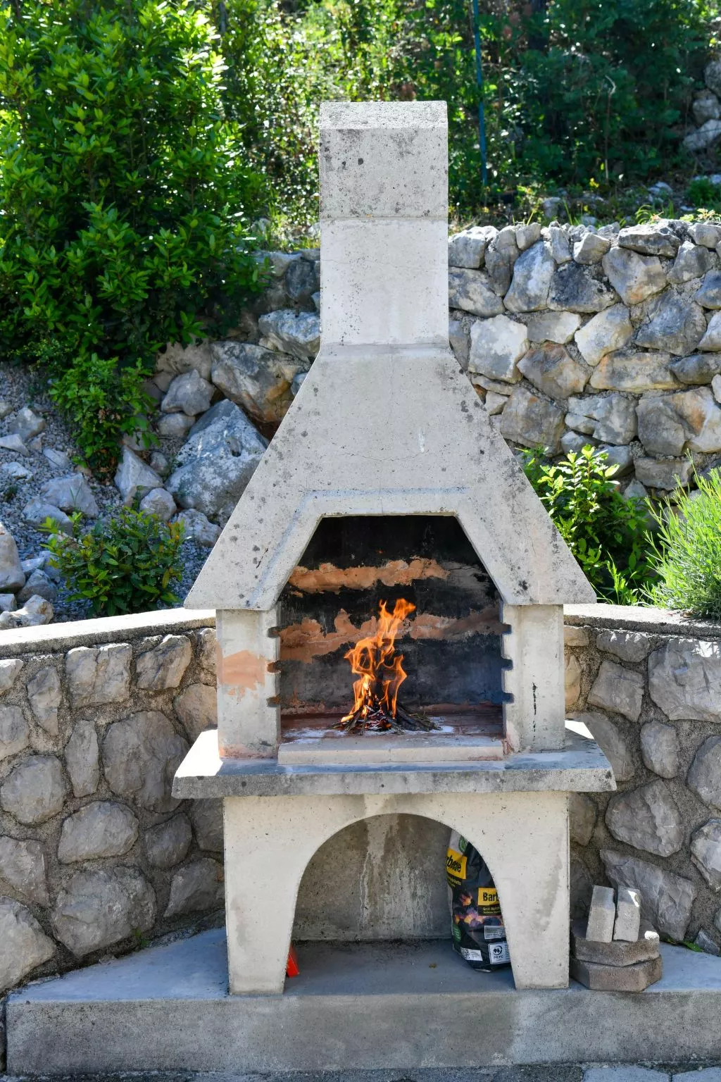 Ferienvilla mit Whirlpool-Draußen