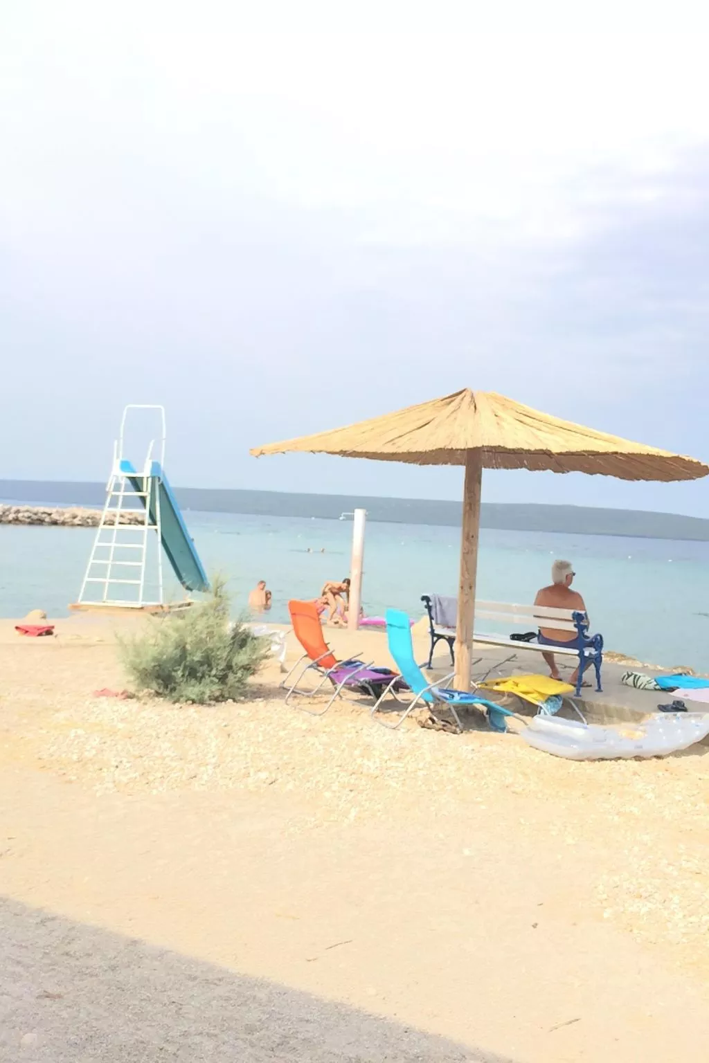 FeWo 2, mit 1. Schlafzimmer für 4. Personen mit Balkon im ersten Obergeschoss g-Outside