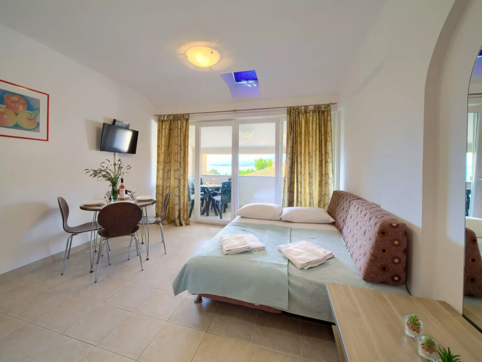 Wohnung A1 mit schönem Panoramablick-Drinnen