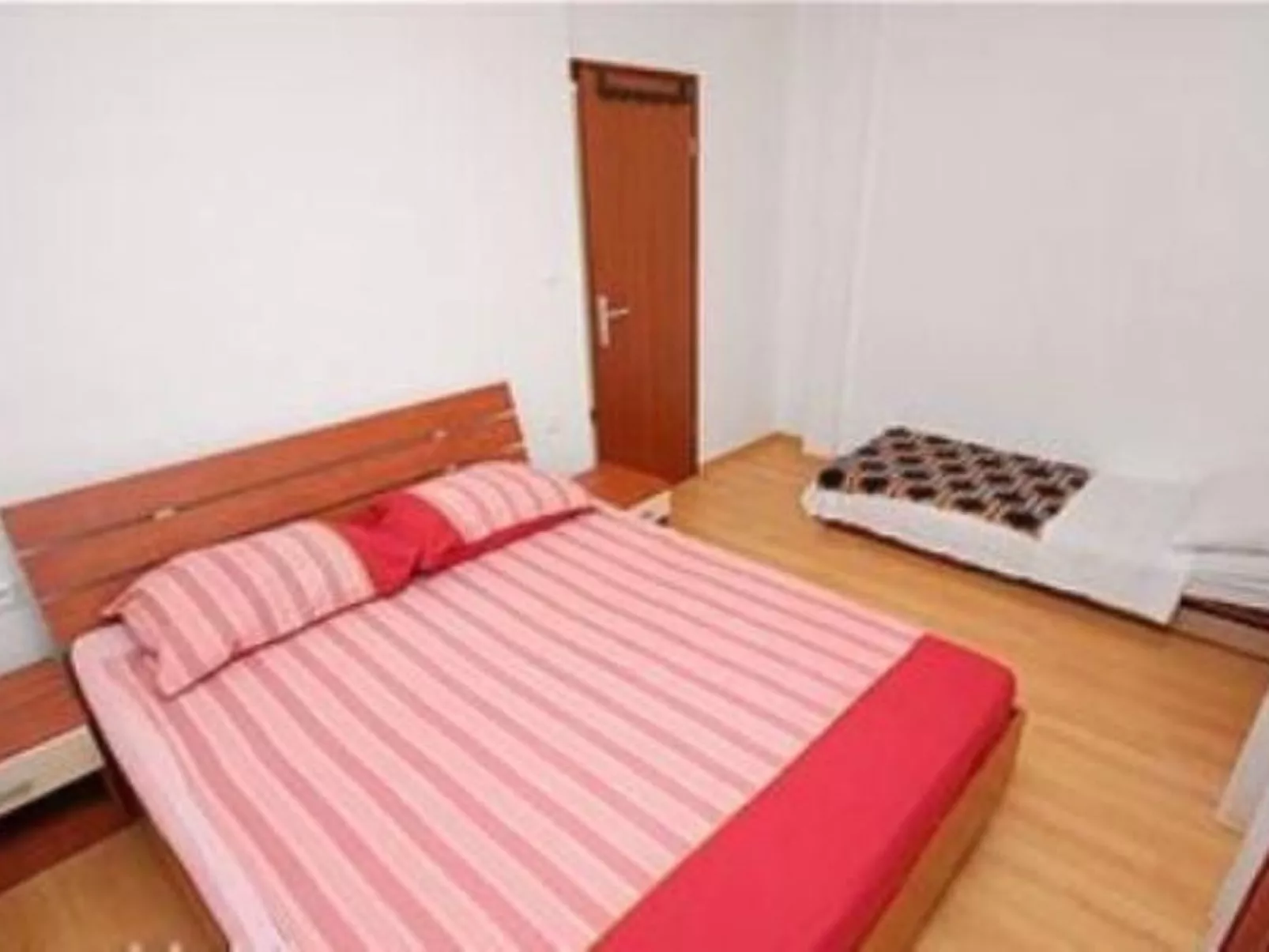 Kleines Apartment Emil Bordo-Inside