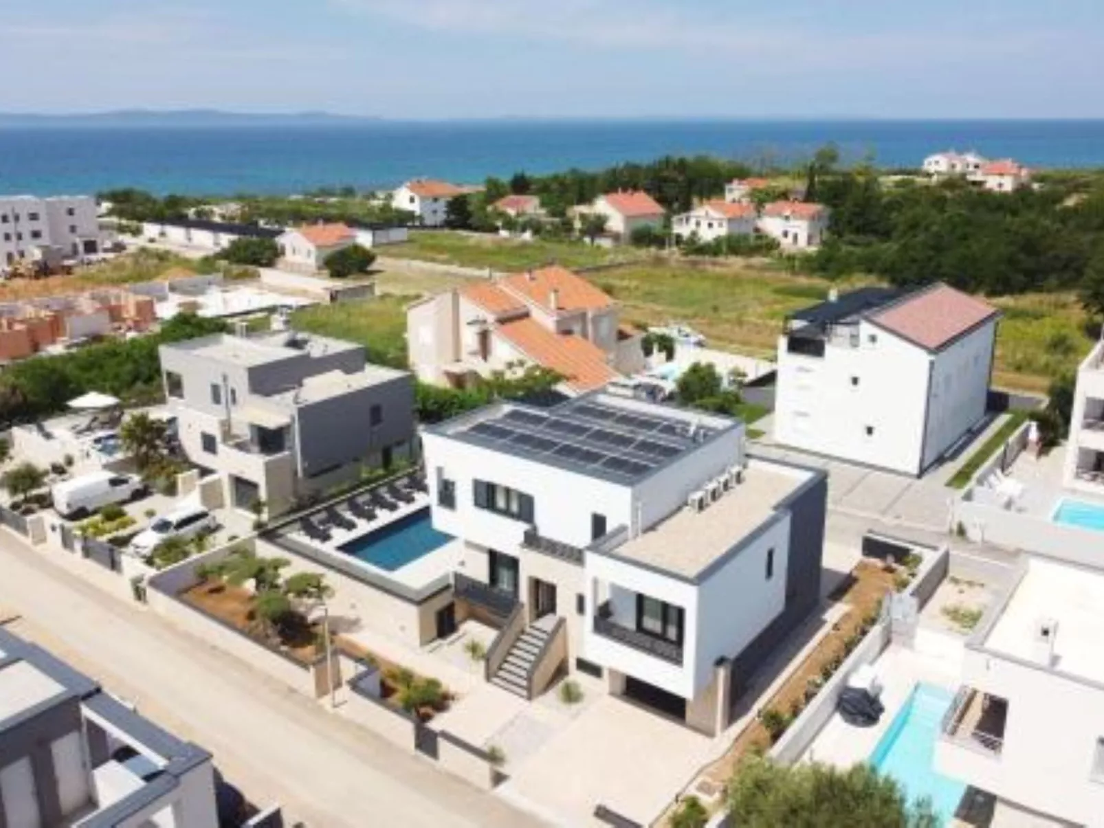 Villa Petra mit beheiztem Pool und Sauna-Outside