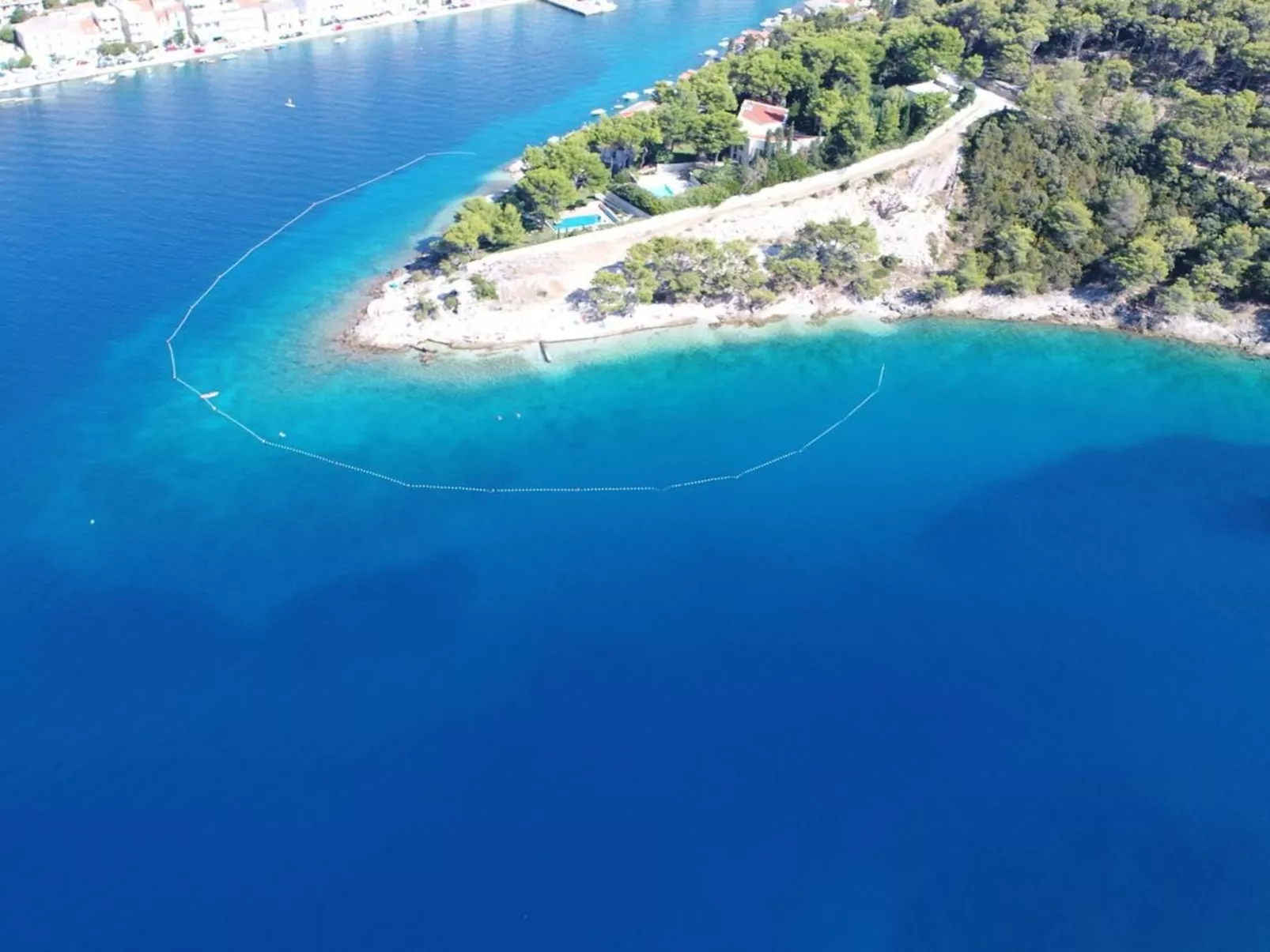 Wohnung in Povlja mit privatem Parkplatz-Dehors
