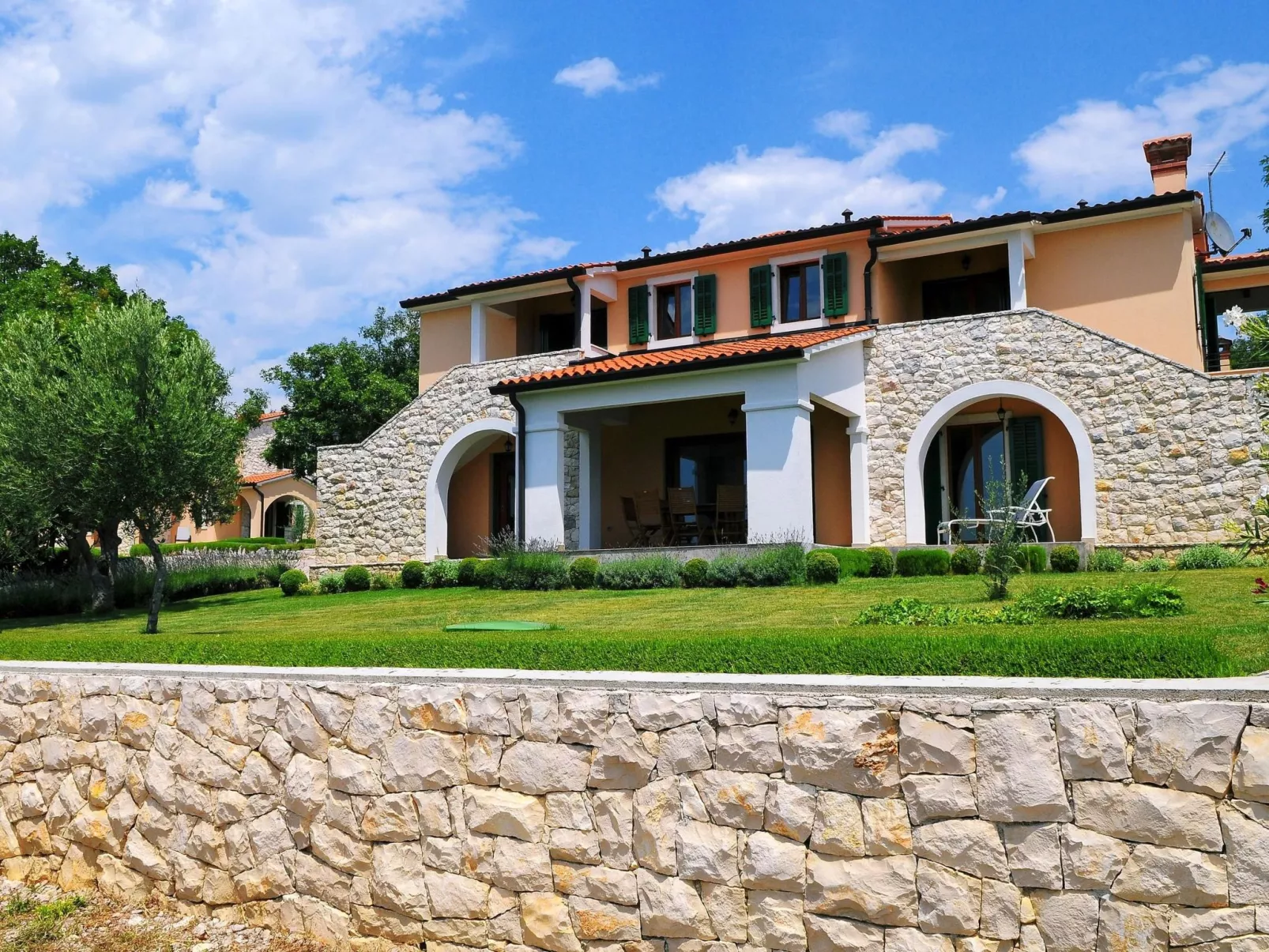 Villa Marina, mit Zugang zu zwei Gemeinschaftspools-Dehors