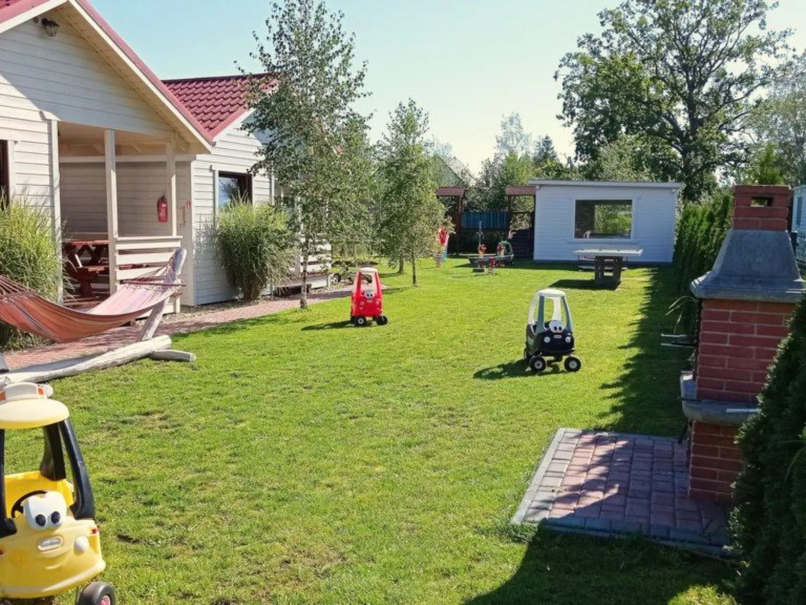 Mit Terrasse-Drinnen