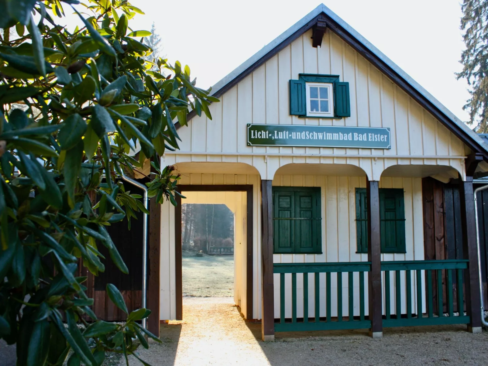 Am Wald gelegenes Ferienhaus "Wolf" mit Kamin-Outside