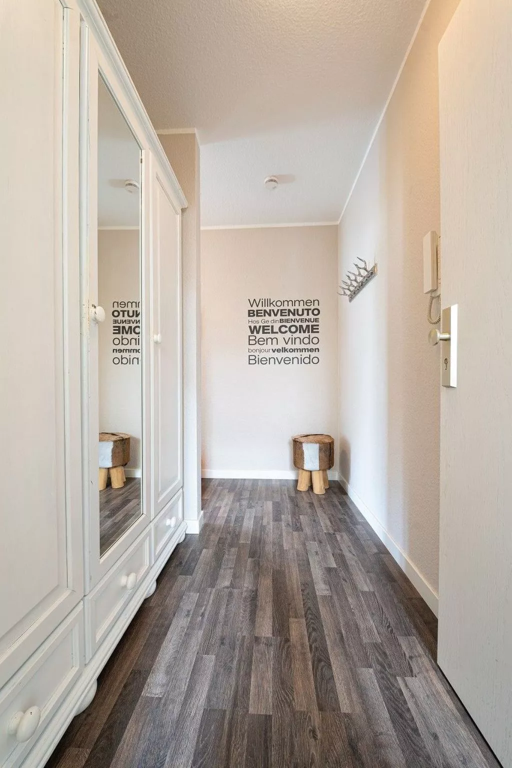 Villa Buskam Wohnung Picasso-Drinnen