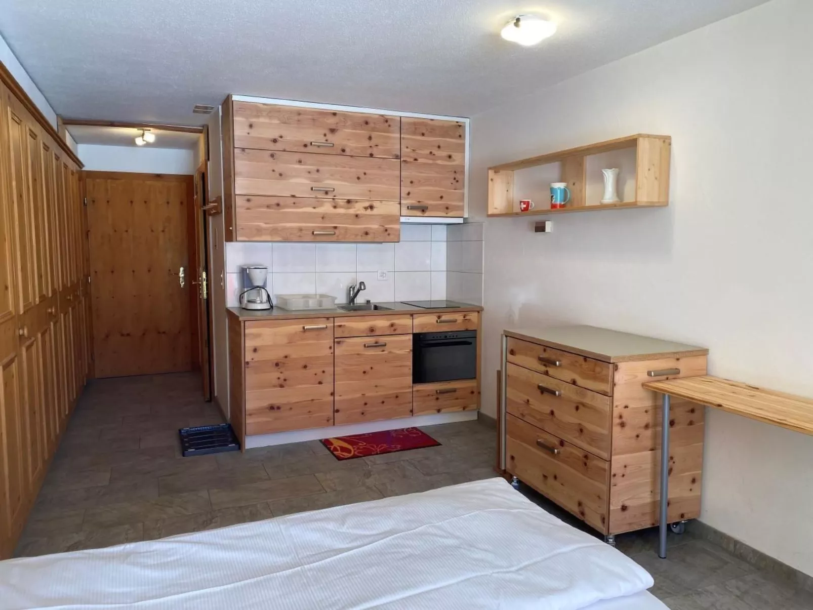 Apparthotel Pöstli Nr. 106-Drinnen