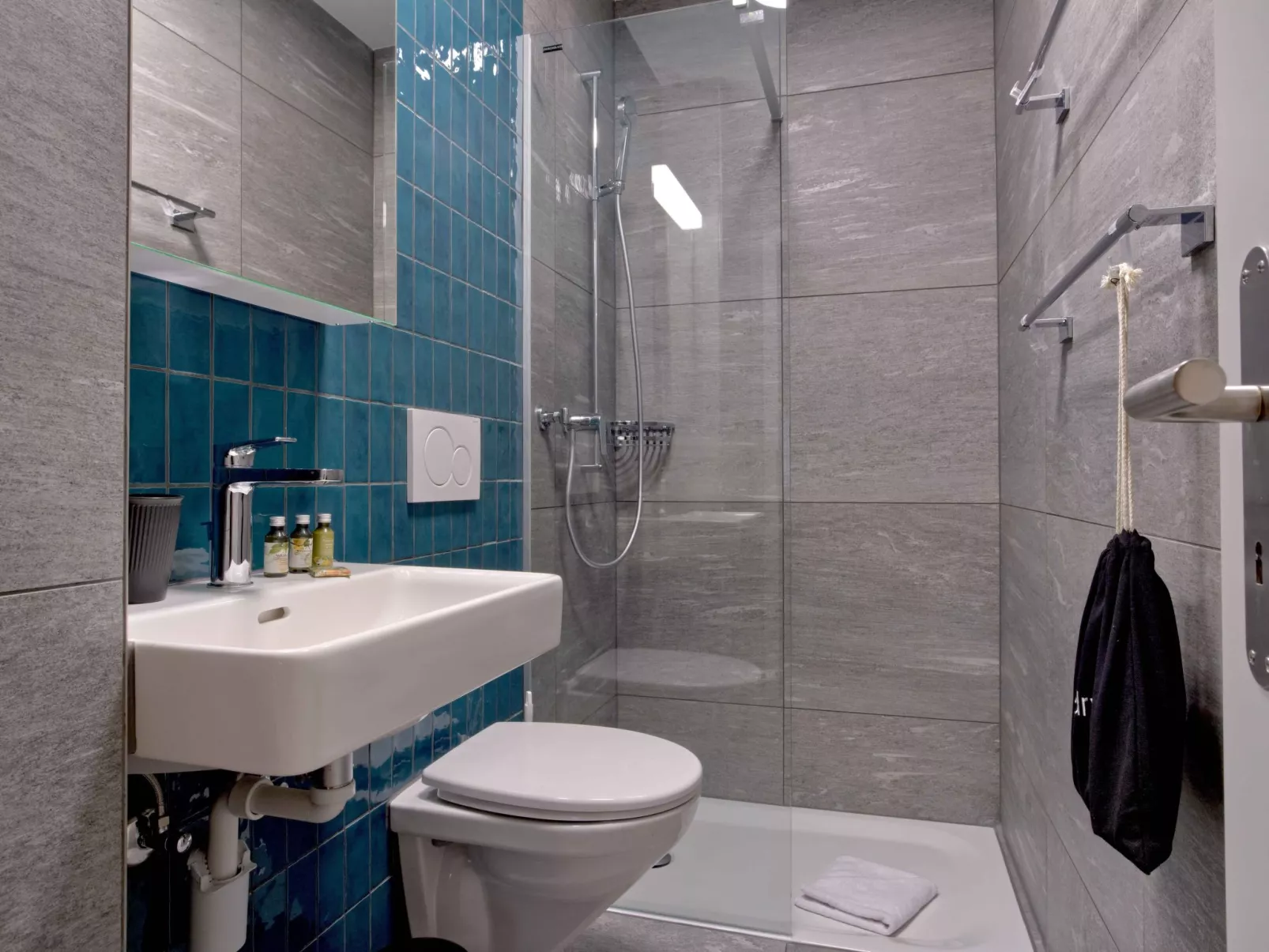 Bank House Suite 303-Inside