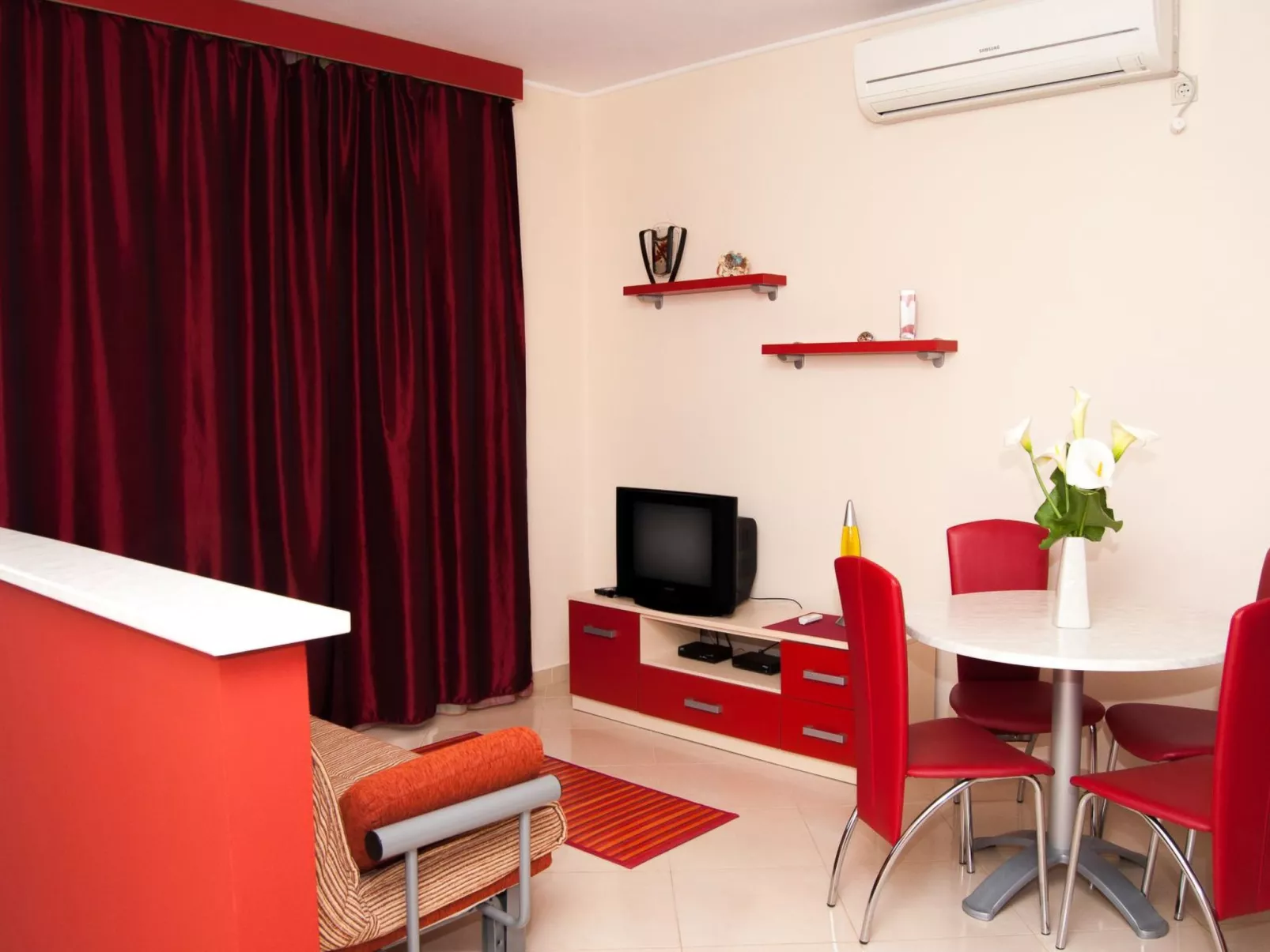 Moderne Ferienwohnung mit Meerblick-Inside