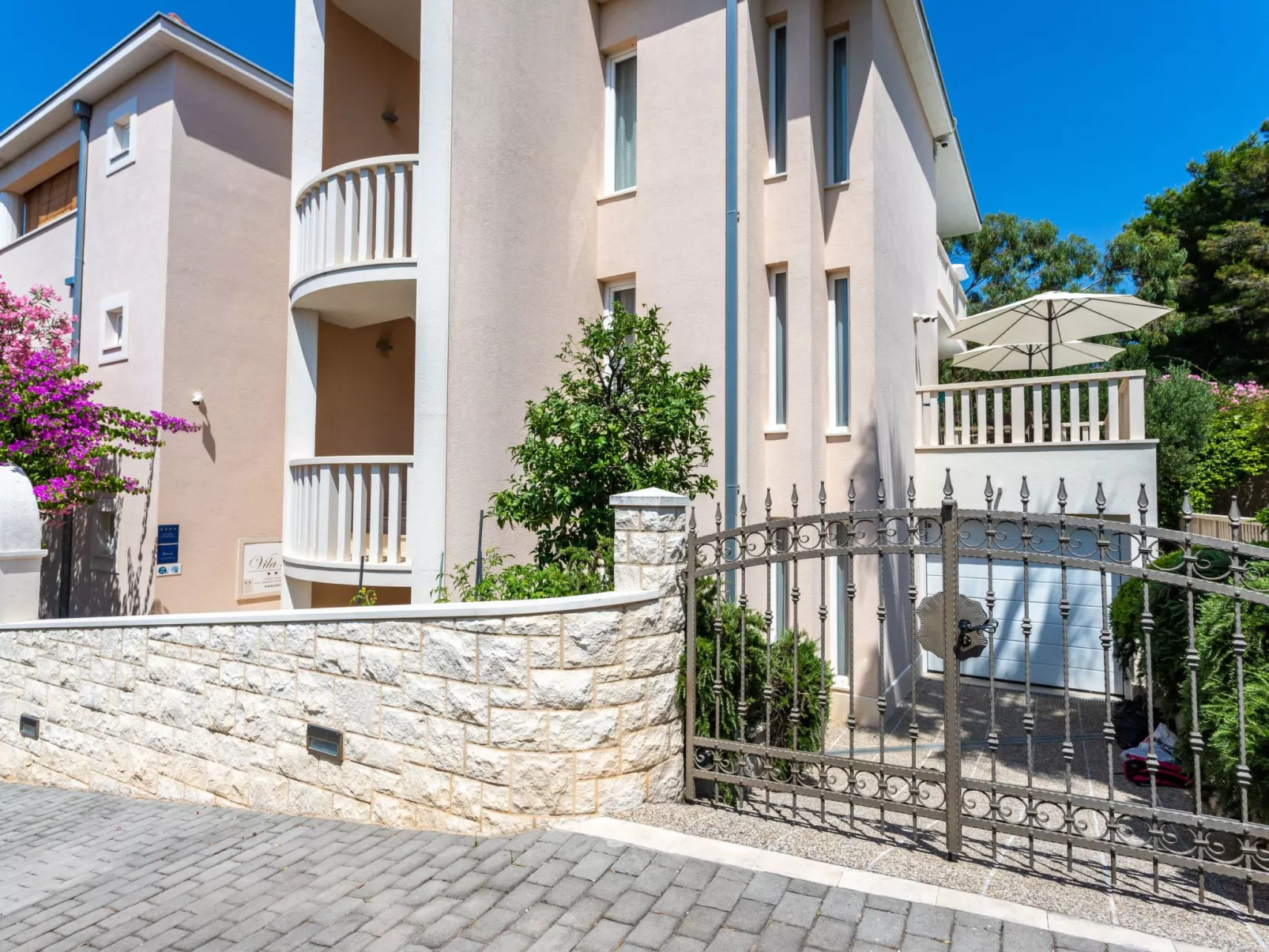 Luxuriöses Studio mit privater Terrasse-Dehors