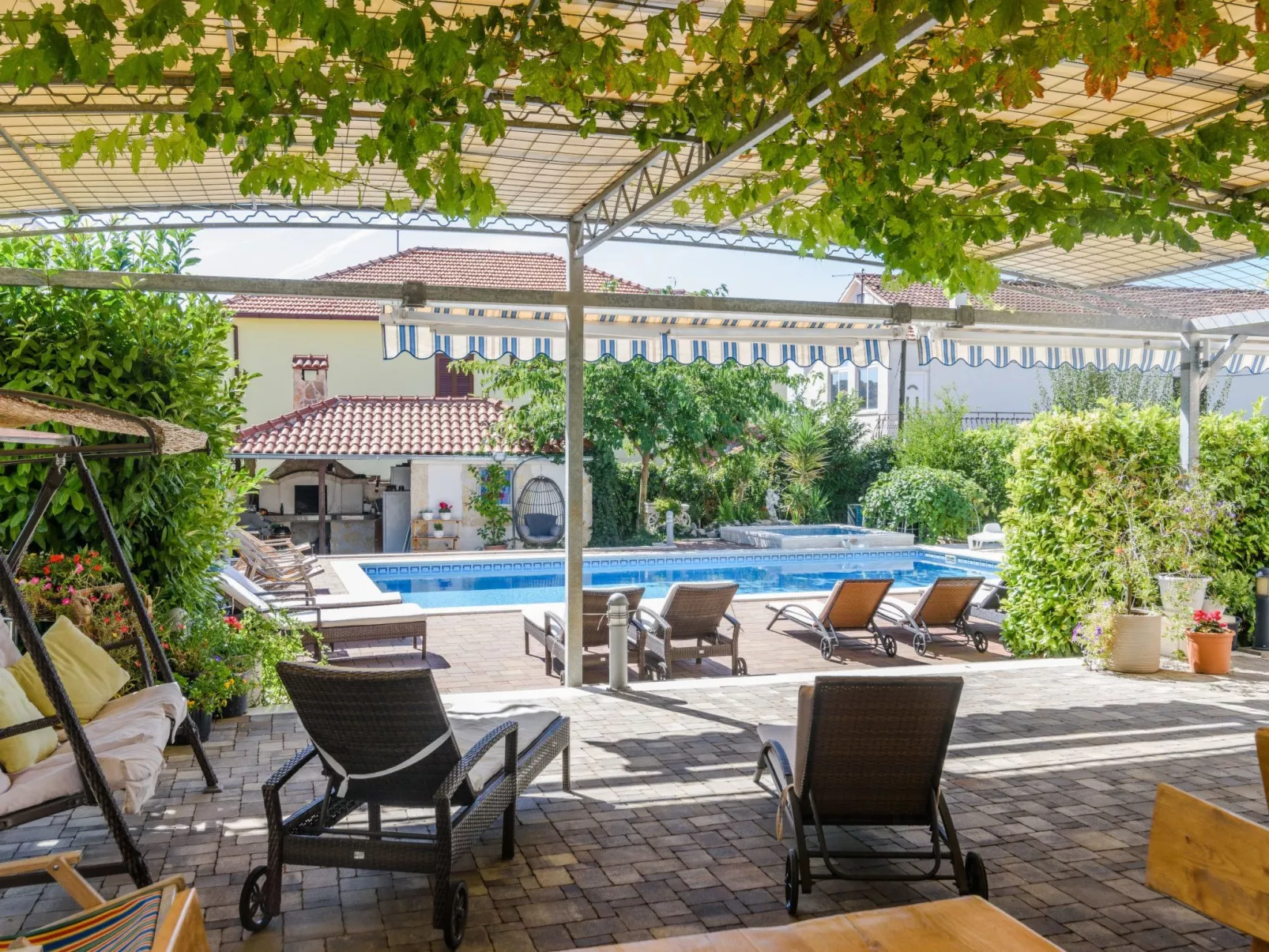 Wohnung mit Whirlpool-Dehors