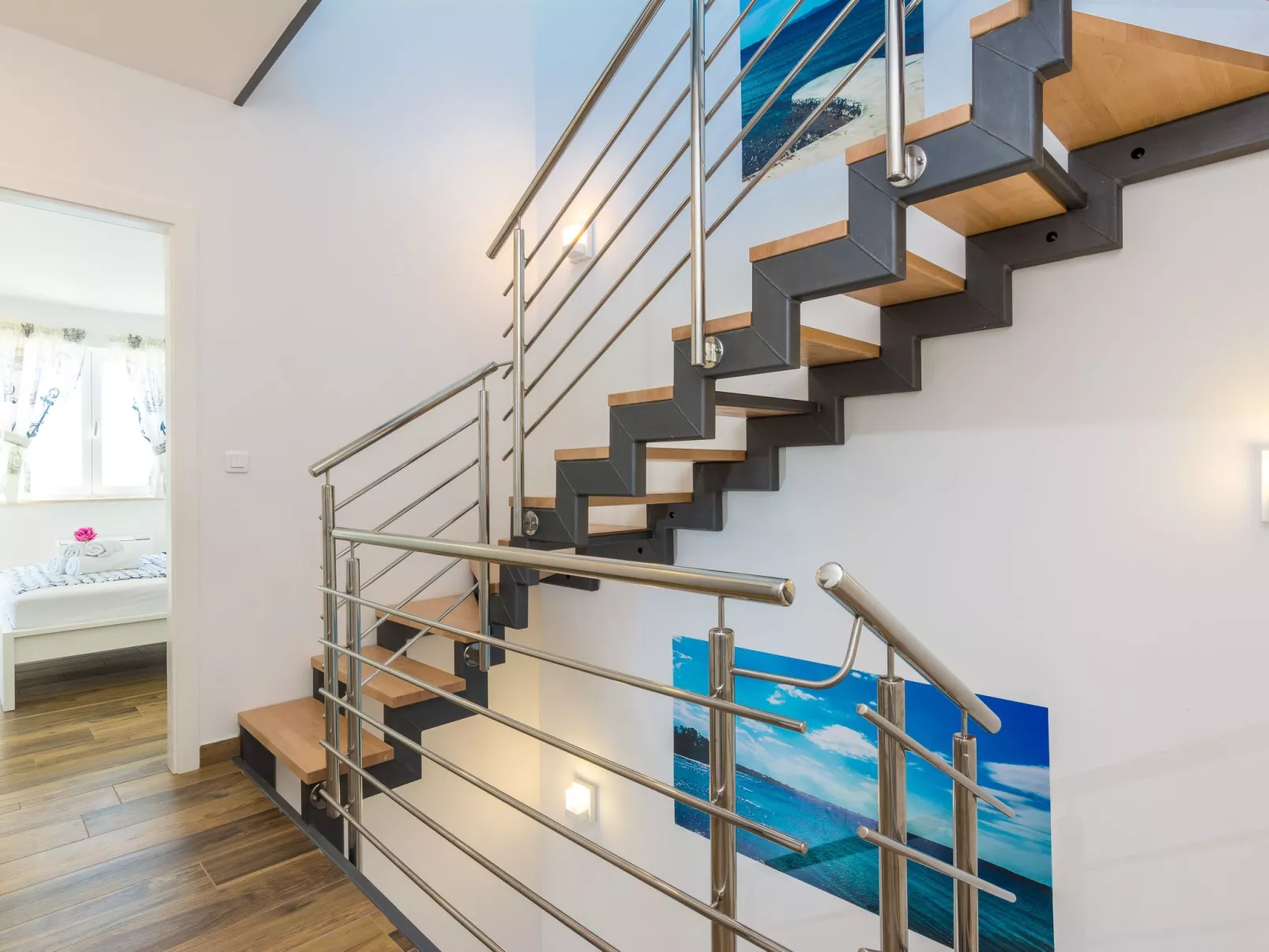 Strandvilla "Miri Olive" mit beheiztem Pool-Drinnen