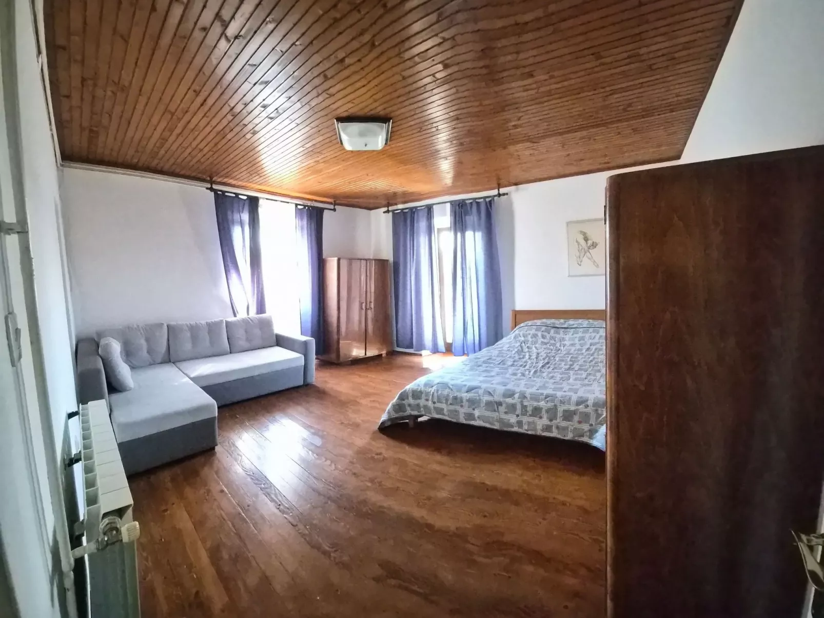 Mit Kamin in der Stadt Roc-Drinnen