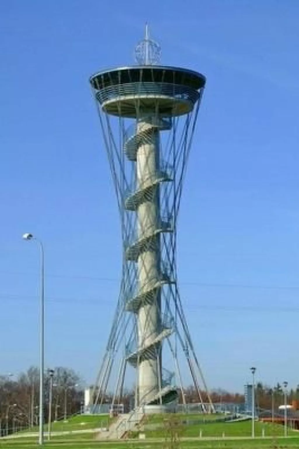 In Bychowo mit Großem Garten-Draußen