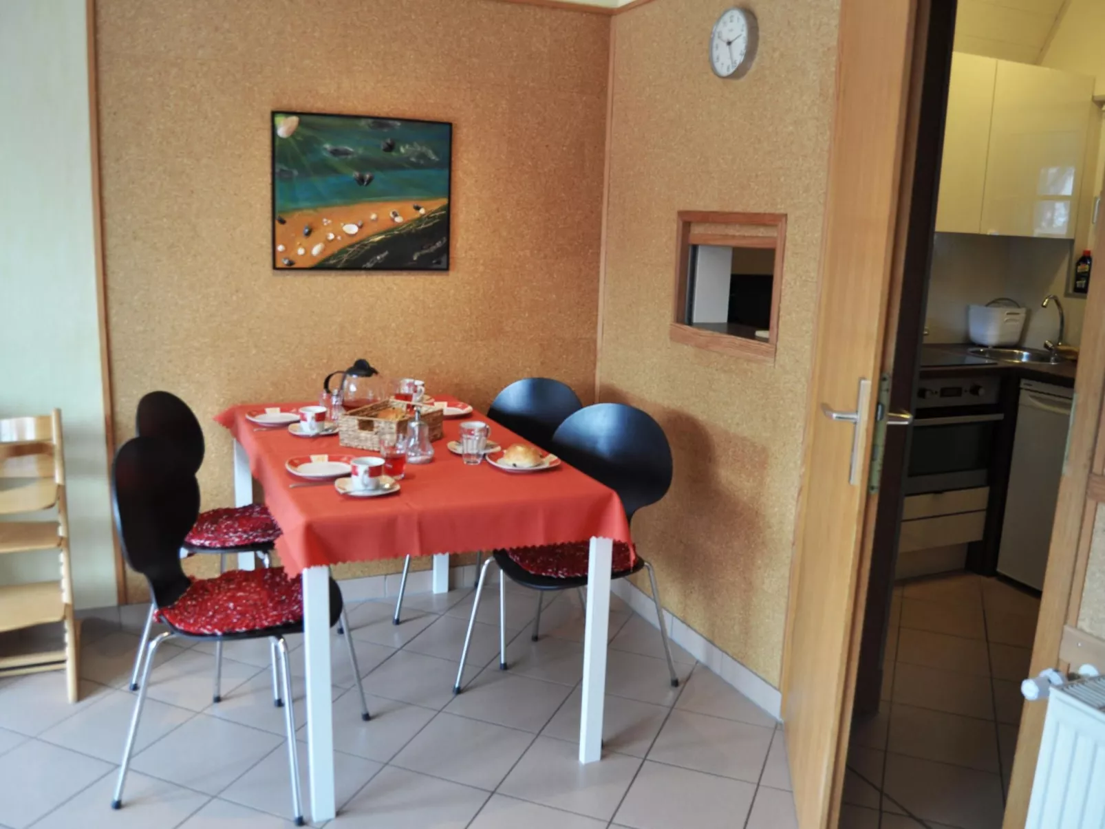 Sonniges Ferienhaus hinter dem Deich-Dedans