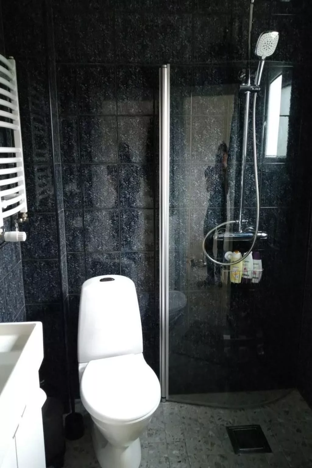 Mit Wasserblick-Drinnen