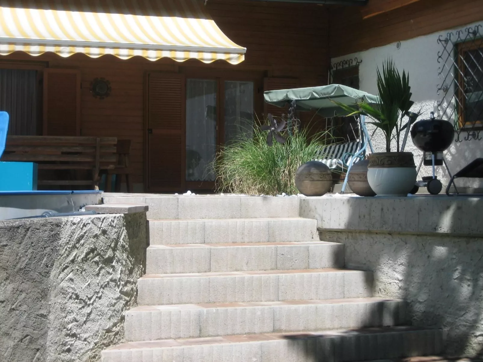 Erna Angermaier-Outside