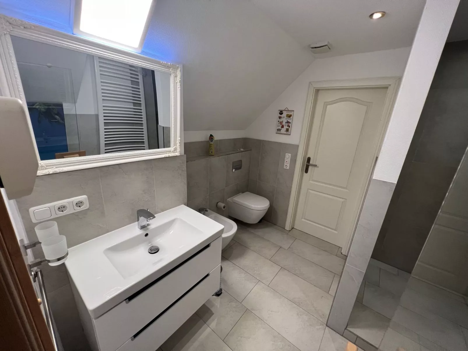 Appartement mit Privater Sauna und Meerblick-Dedans