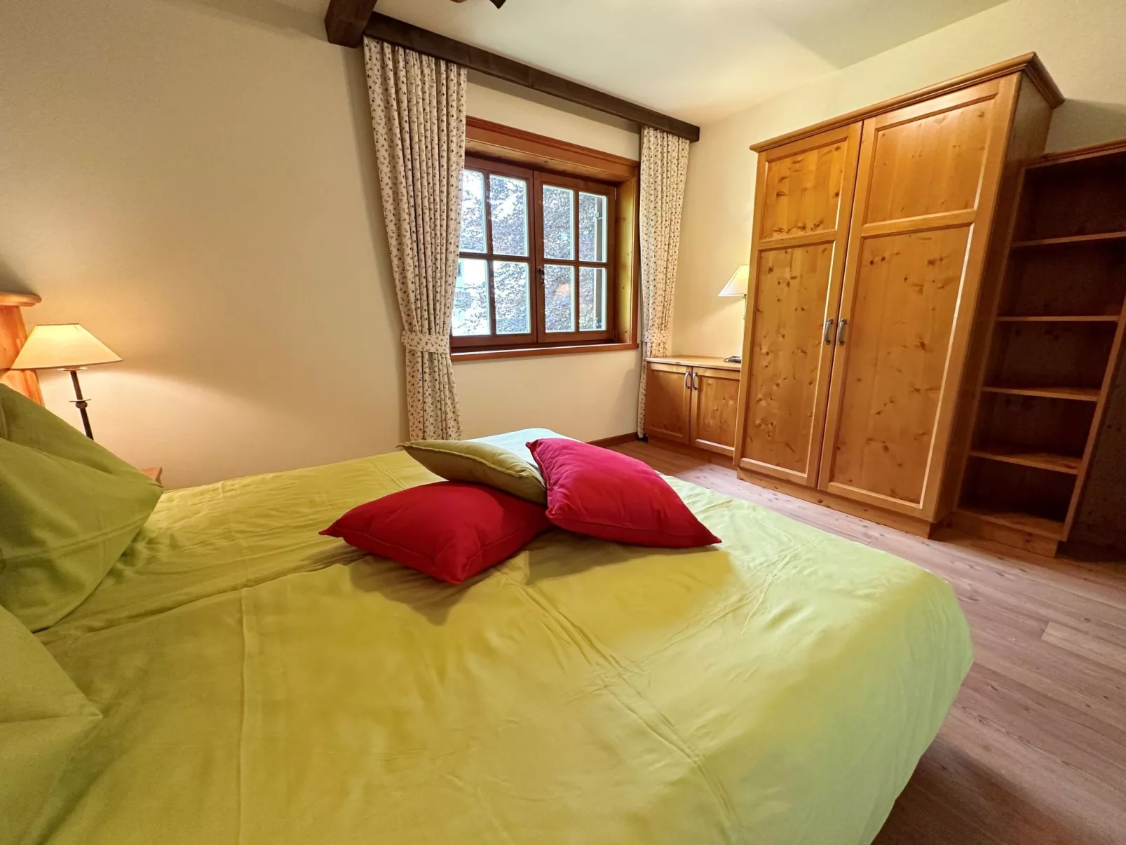 Wasserfal top 2-Inside