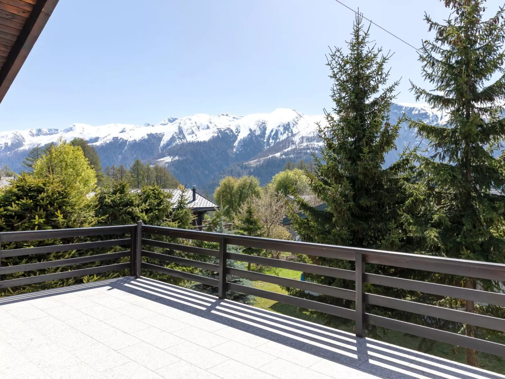 Chalet üfem Bord-Dehors