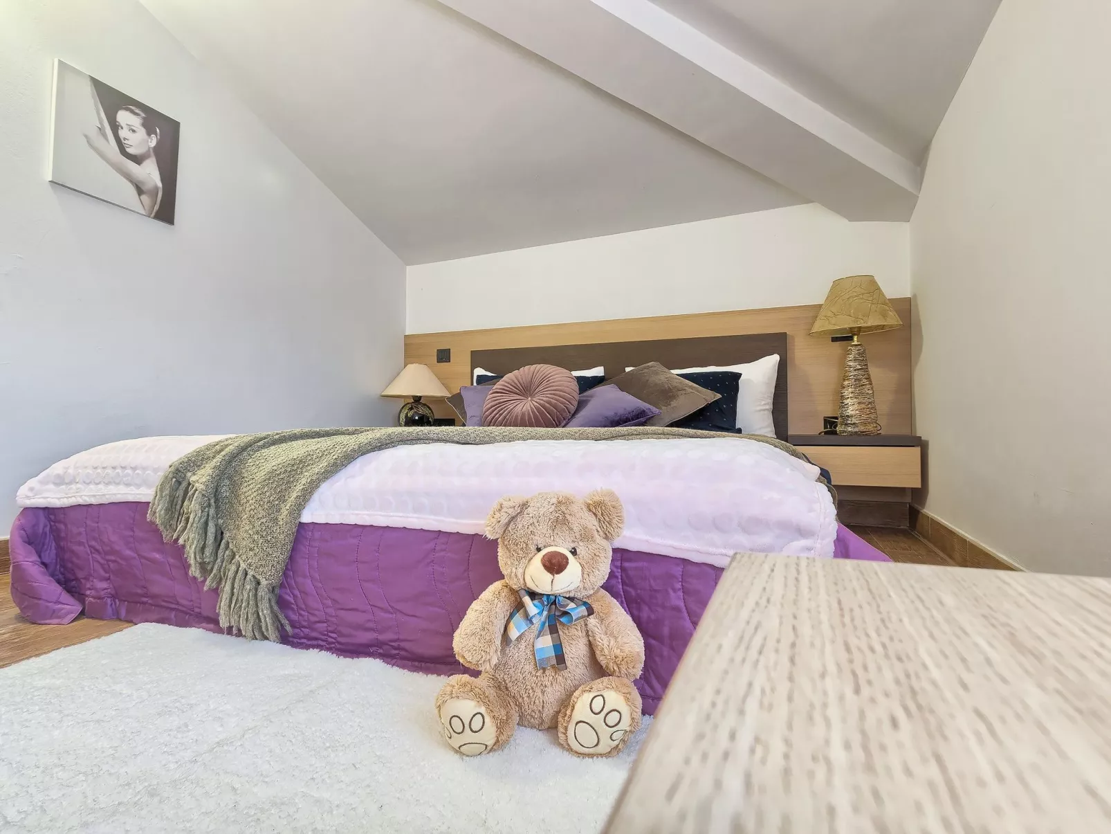 Geräumige Ferienwohnung für vier Personen mit Balkon und Meerblick-Inside