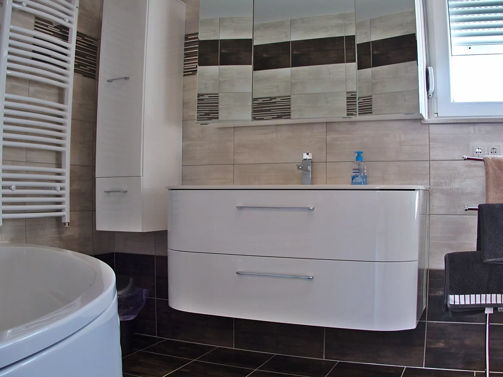 Bezaubernde Ferienwohnung mit gemeinsamem Pool-Inside