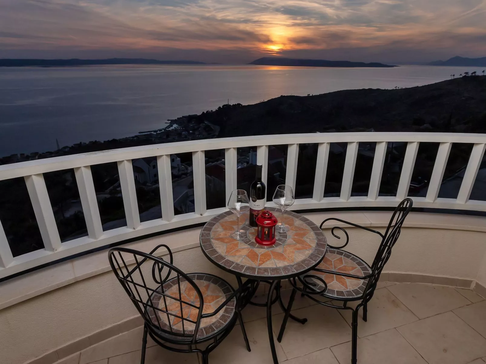 Villa "Lilly" mit Infinity-Pool-Dehors