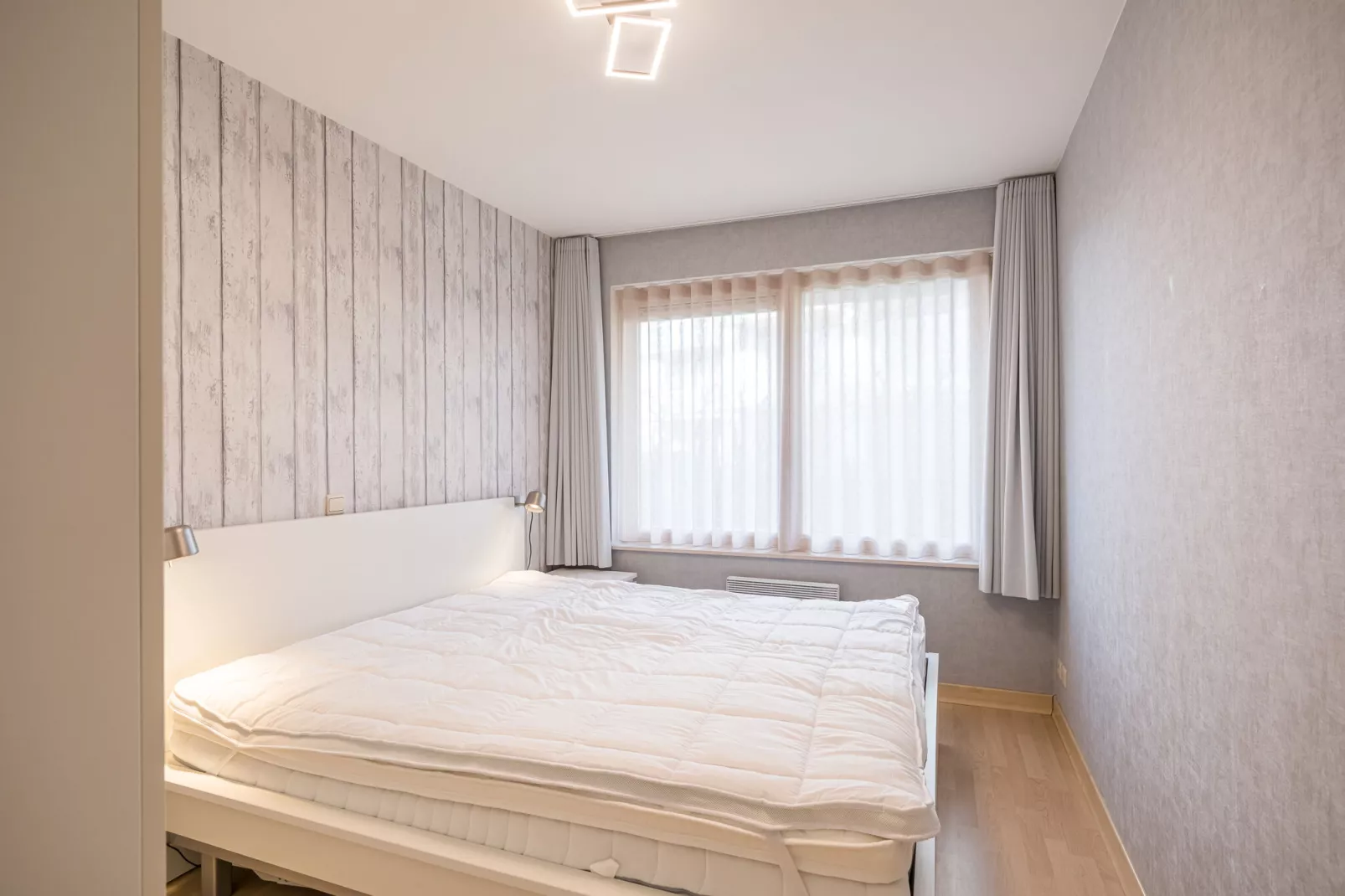 The Classics (Beethoven) 0003-Bedroom
