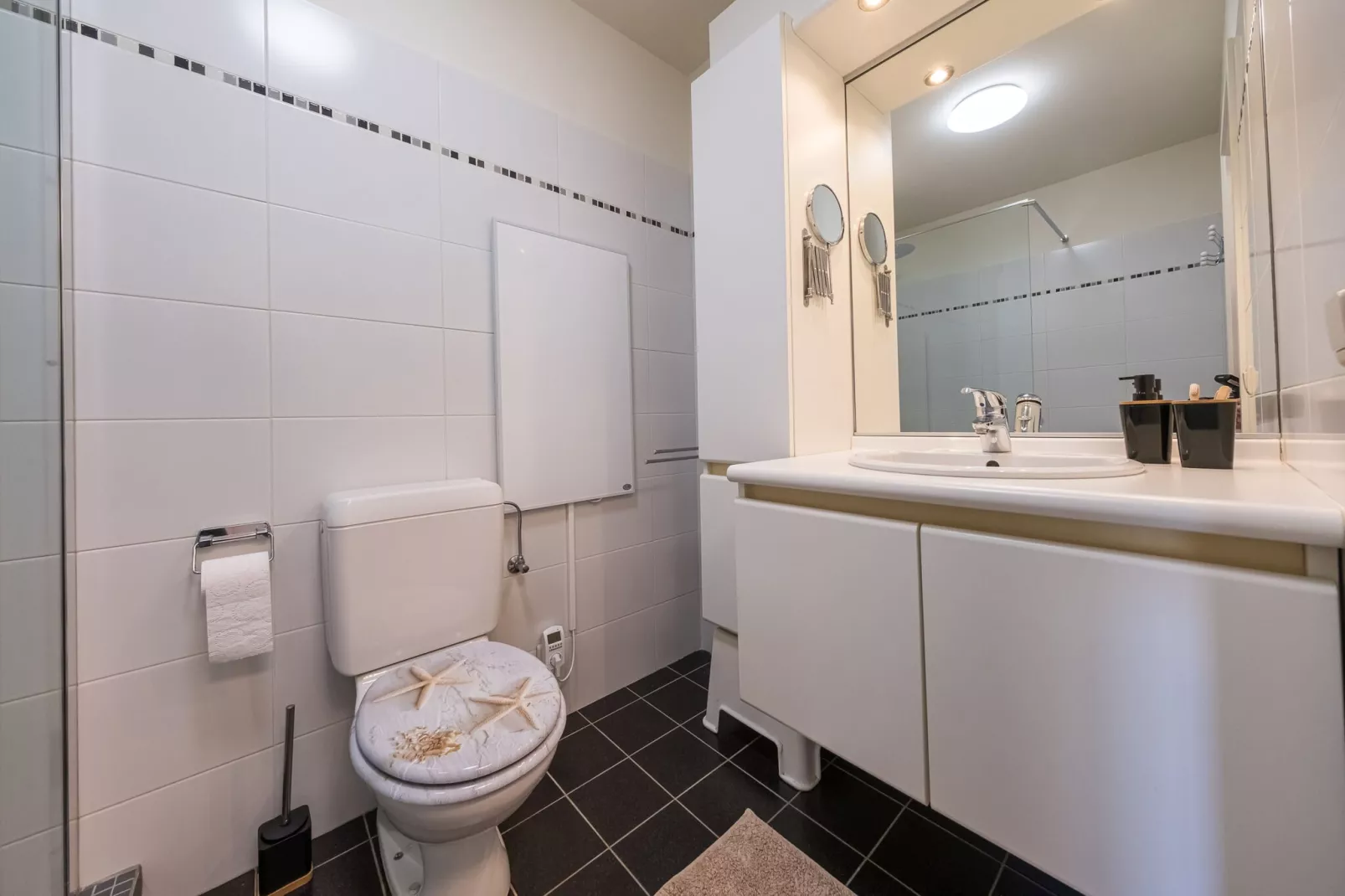 The Classics (Beethoven) 0003-Bathroom