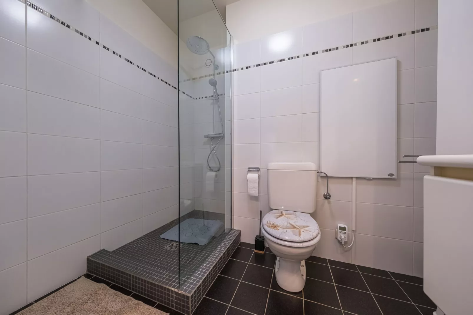 The Classics (Beethoven) 0003-Bathroom