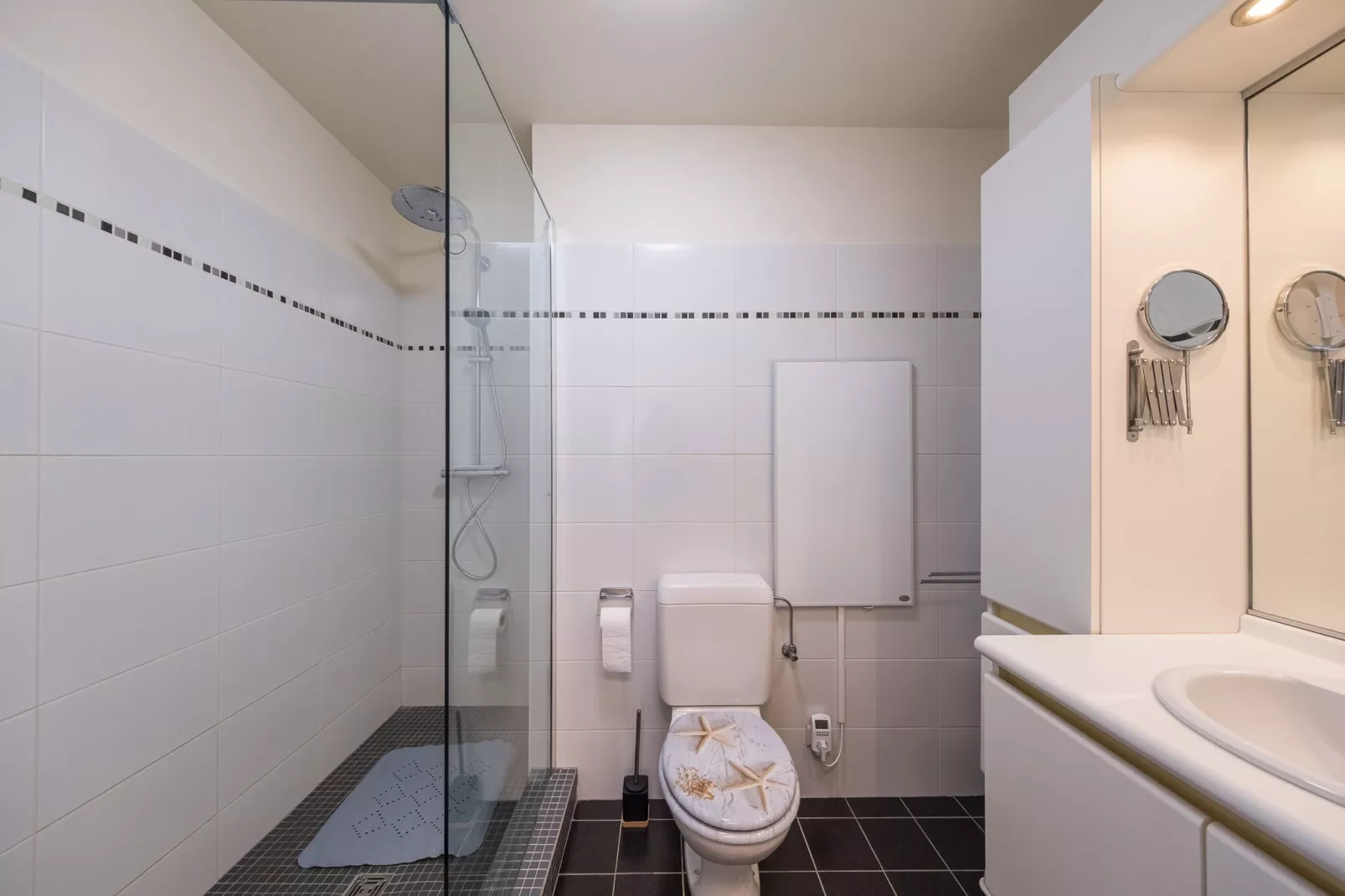 The Classics (Beethoven) 0003-Bathroom
