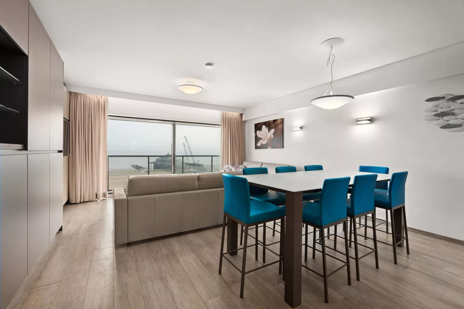 Beach 71-Dining room