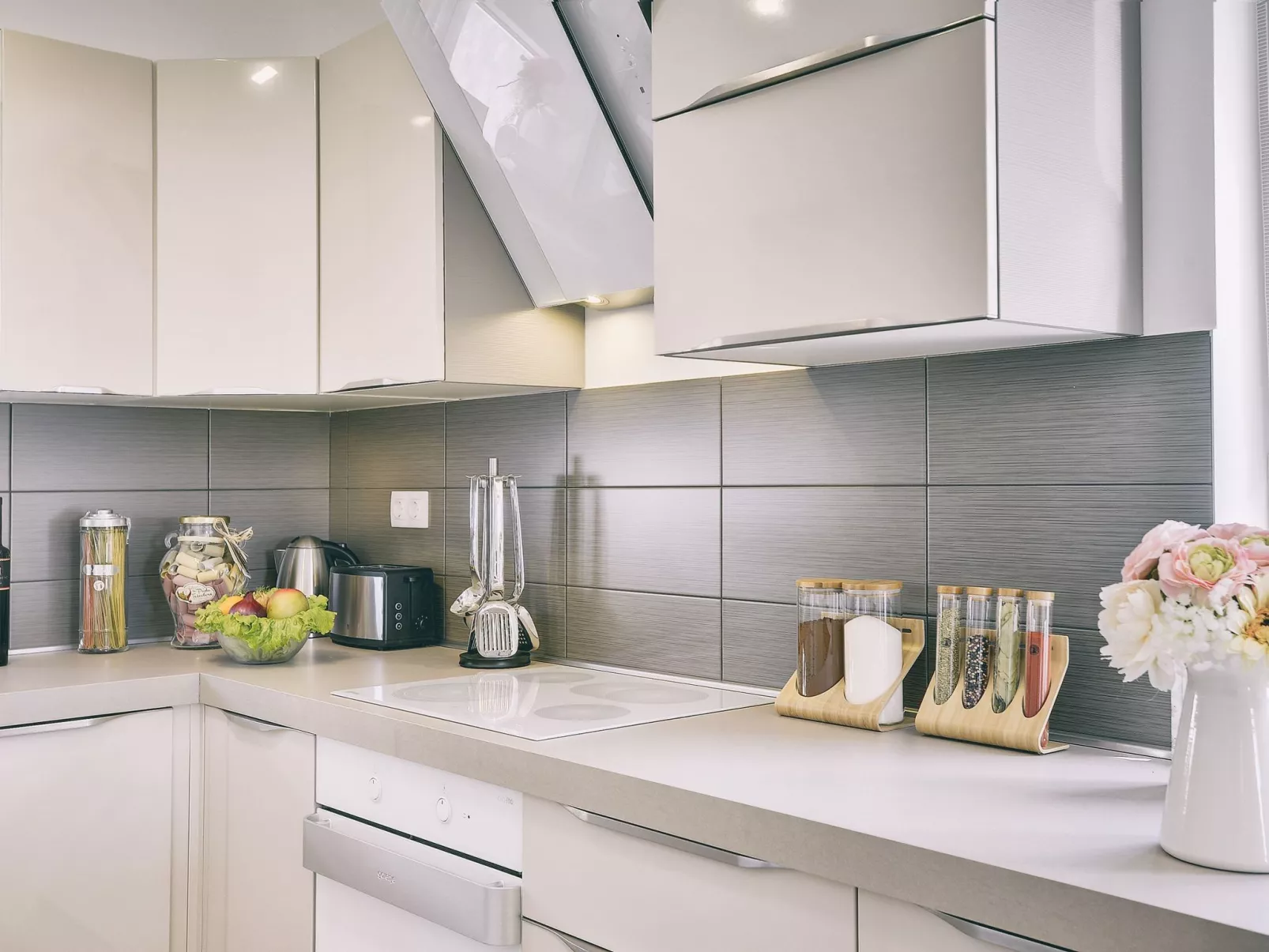 Ferienvilla mit Garten, Grill und Terrasse-Inside