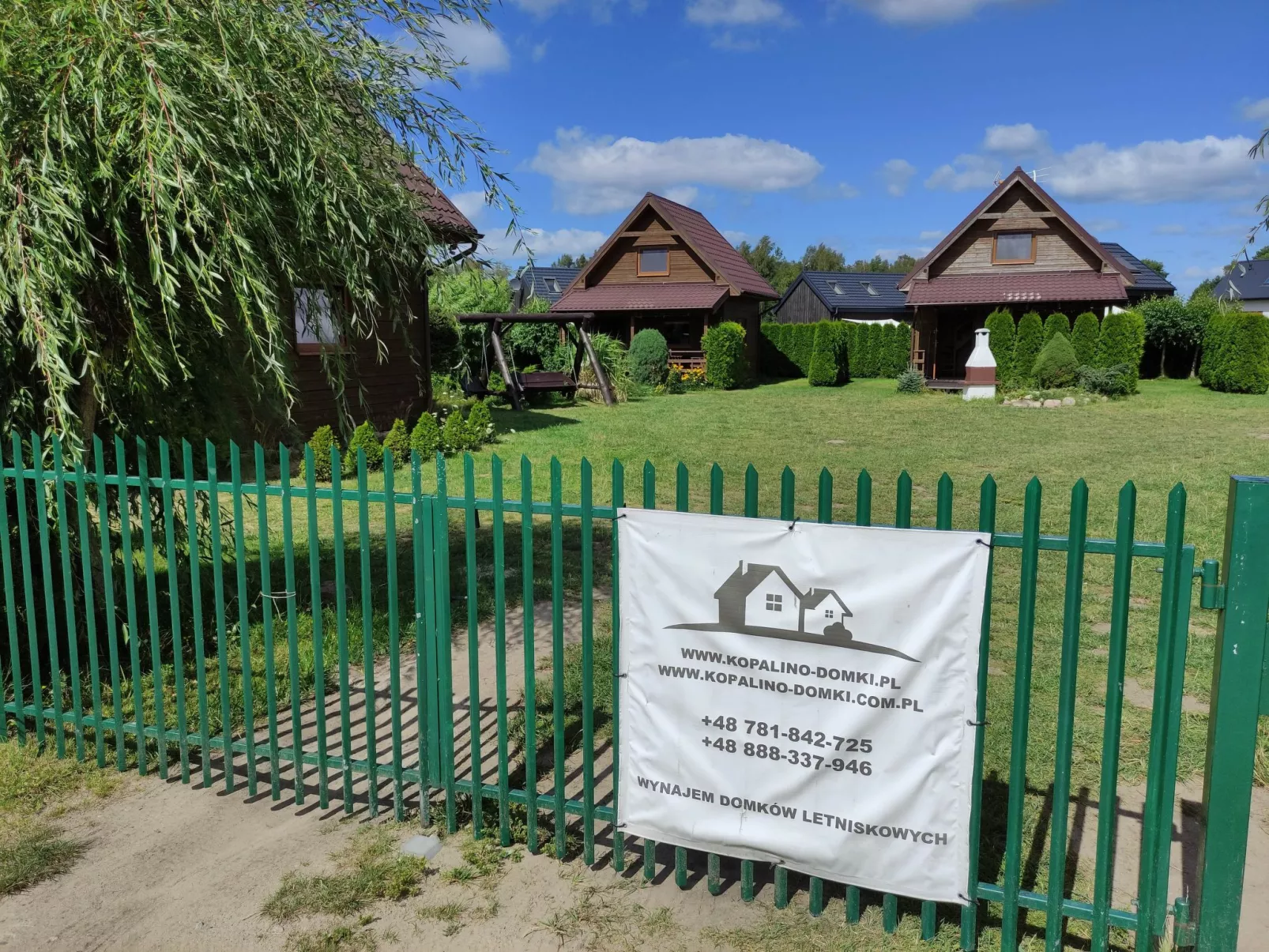 Modernes Ferienhaus in Biebrowo mit Grill, Garten und Terrasse-Dehors