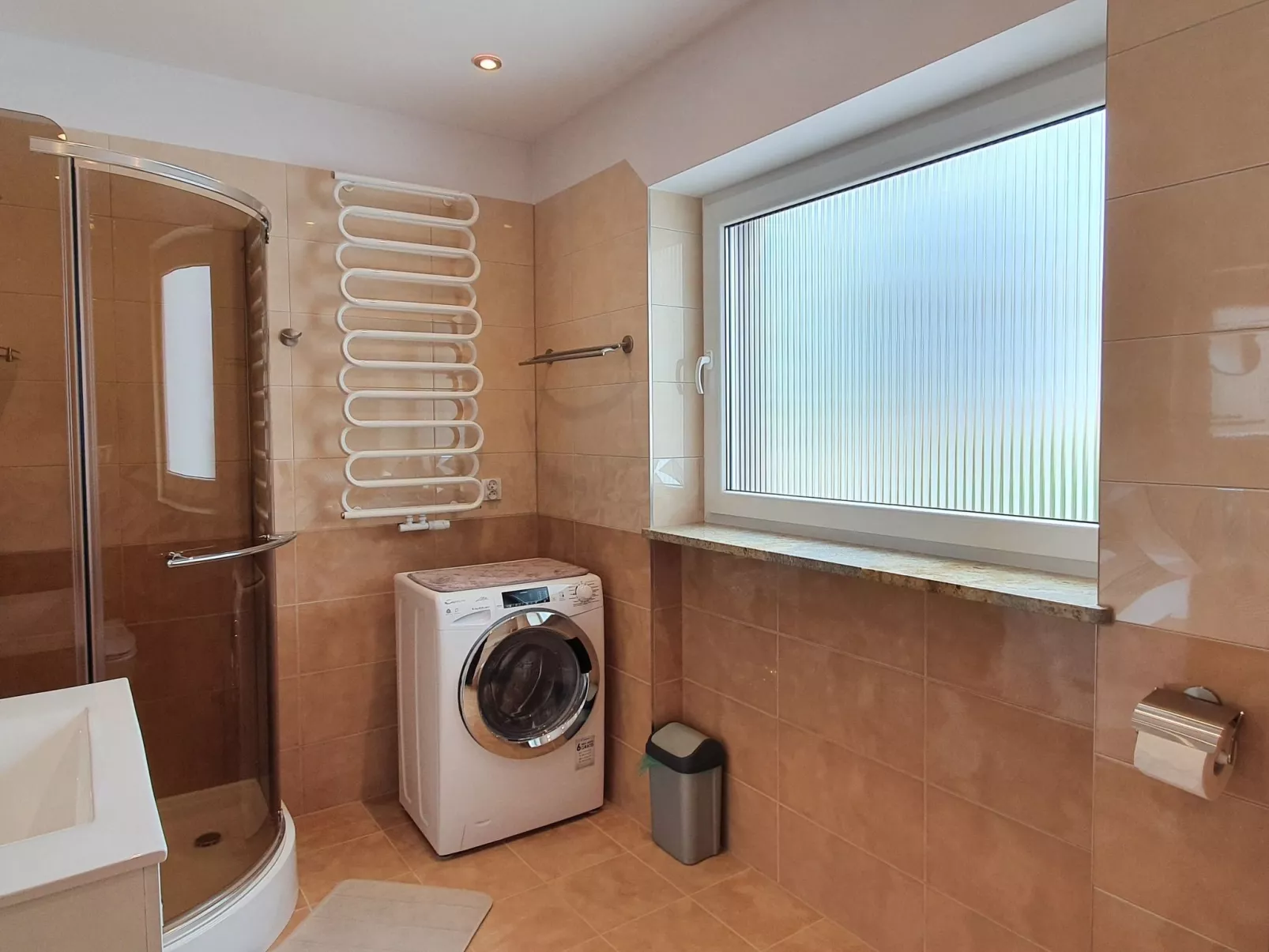 Wohnung "Larch Apartment"-Dedans