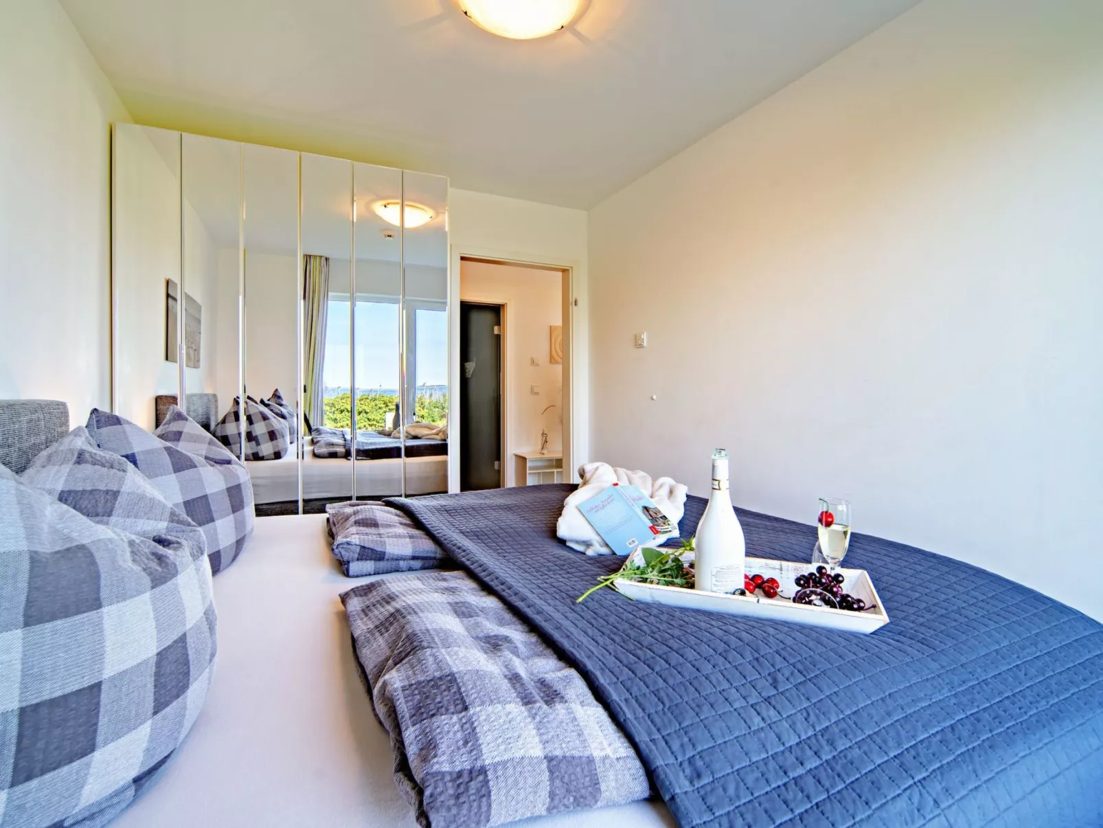 Fewo Brigantine 33 by Seeblick Ferien ORO-Drinnen