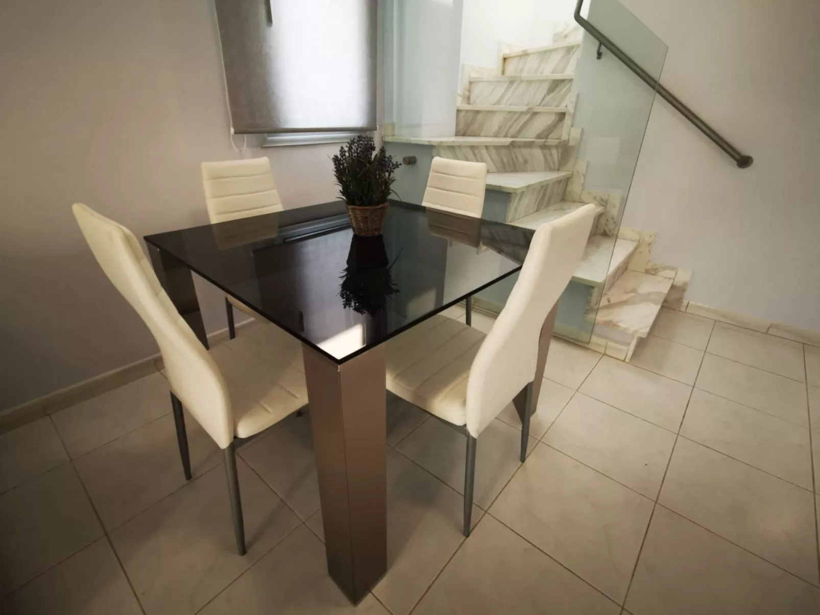 King Alexander Villa am Meer-Drinnen