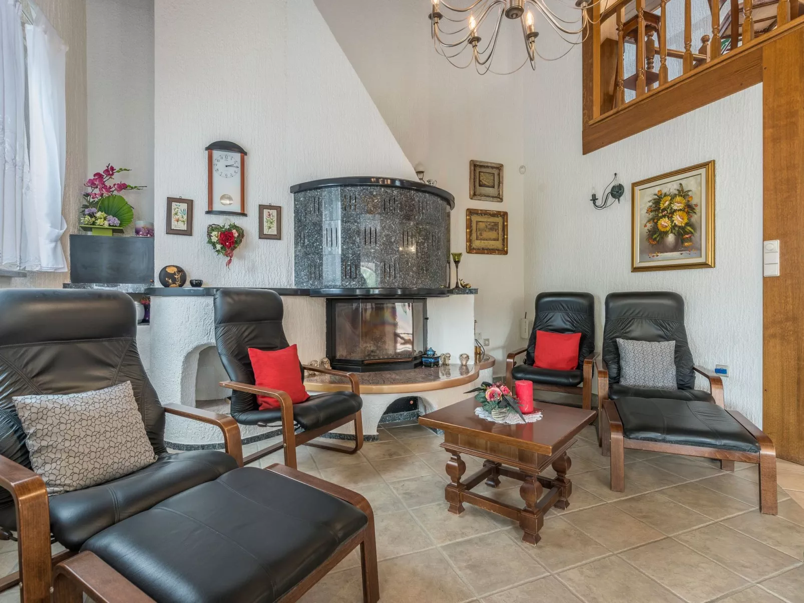 Charmante Familienvilla, in der Hunde willkommen sind-Drinnen