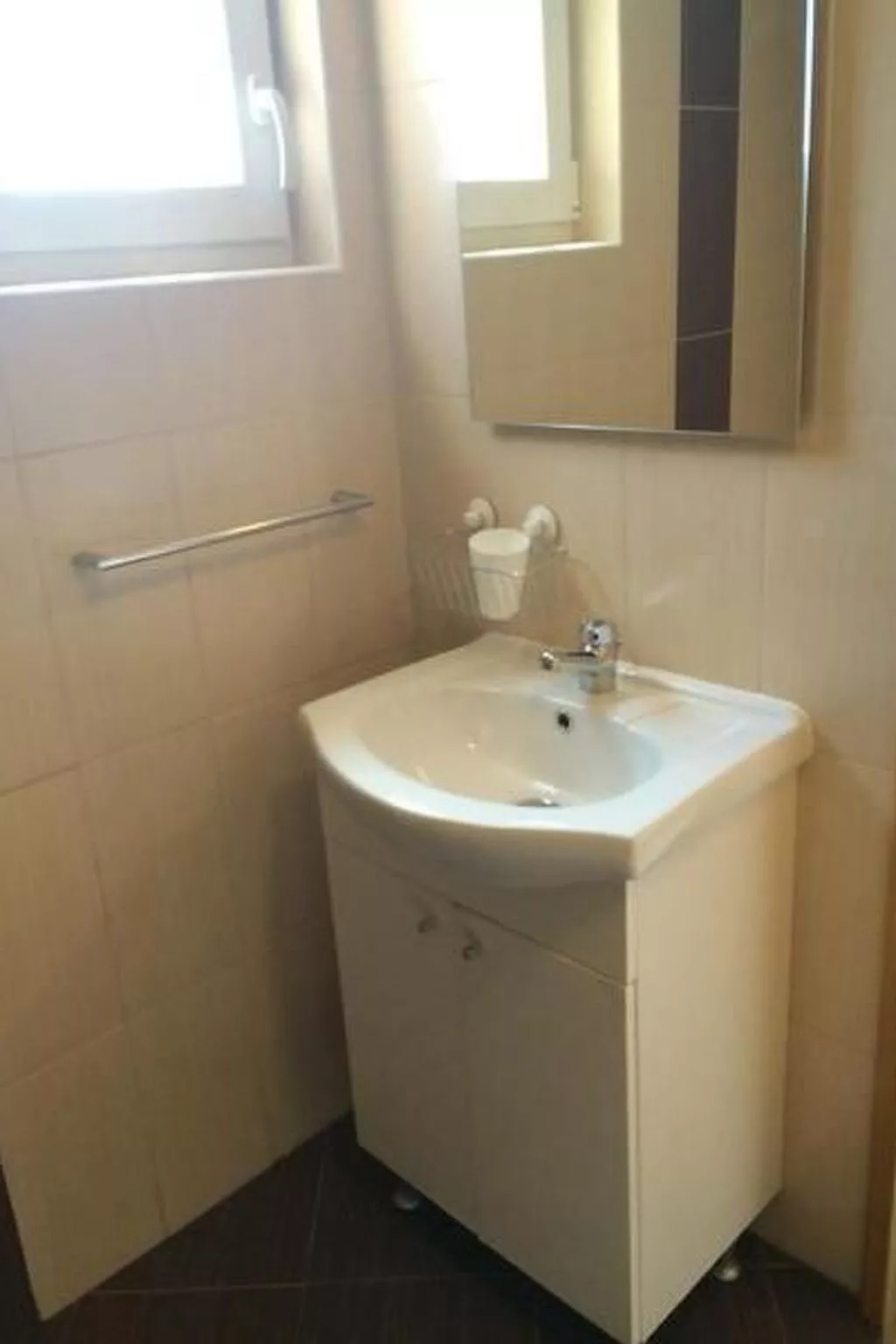 Wohnung mit Blick auf das Wasser-Inside