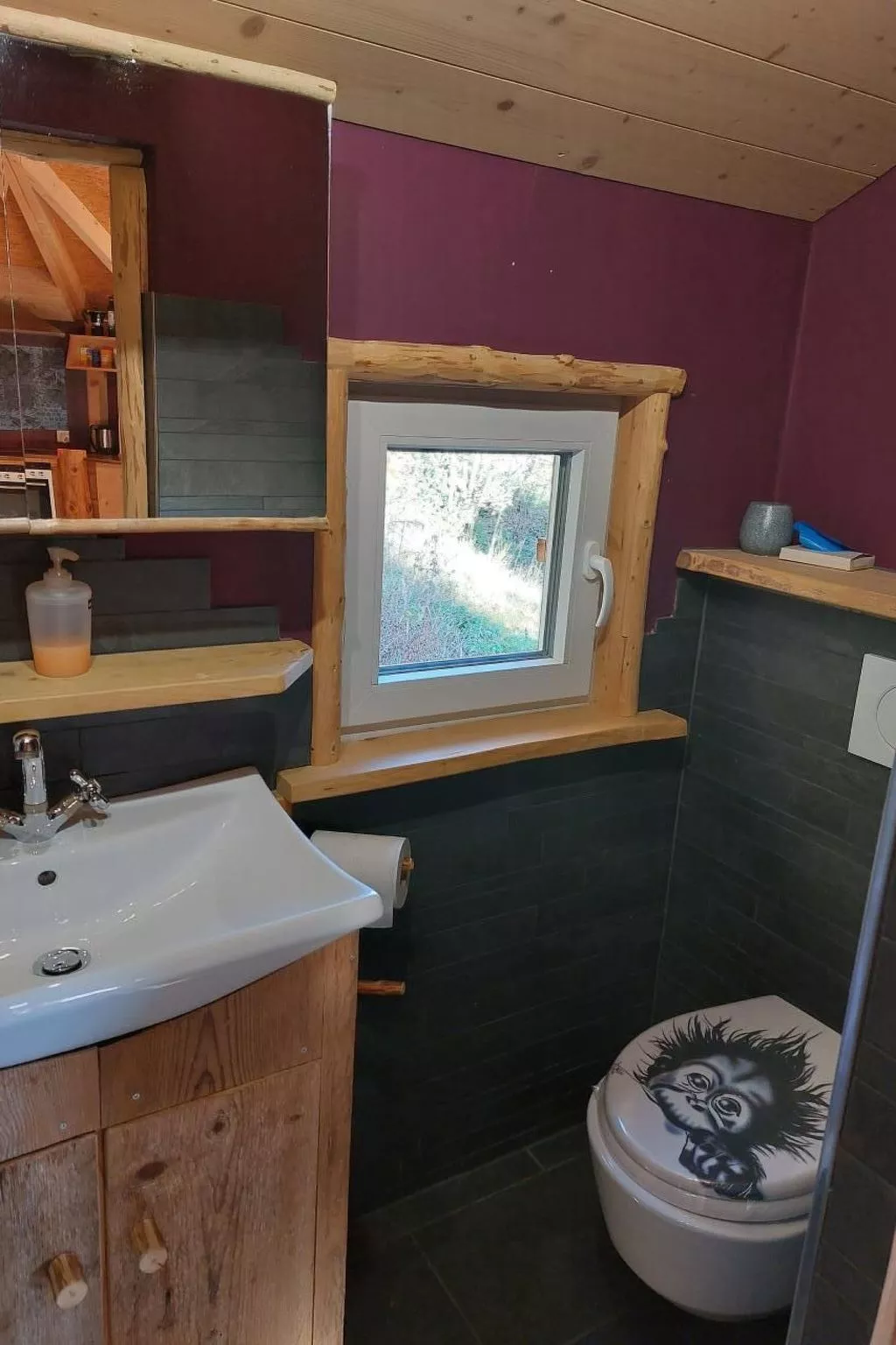 Einzigartige Holzhütte mit Bergpanorama-Dedans