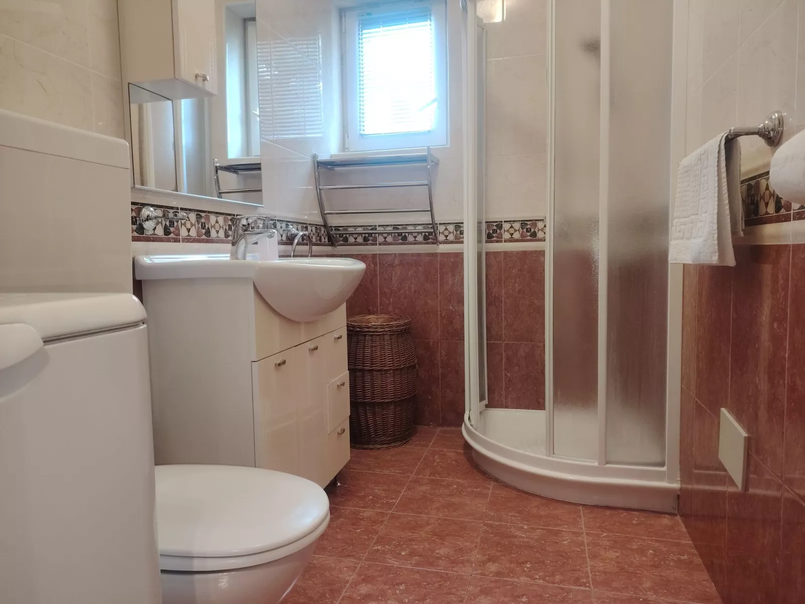 Mit Balkon und Meerblick-Inside