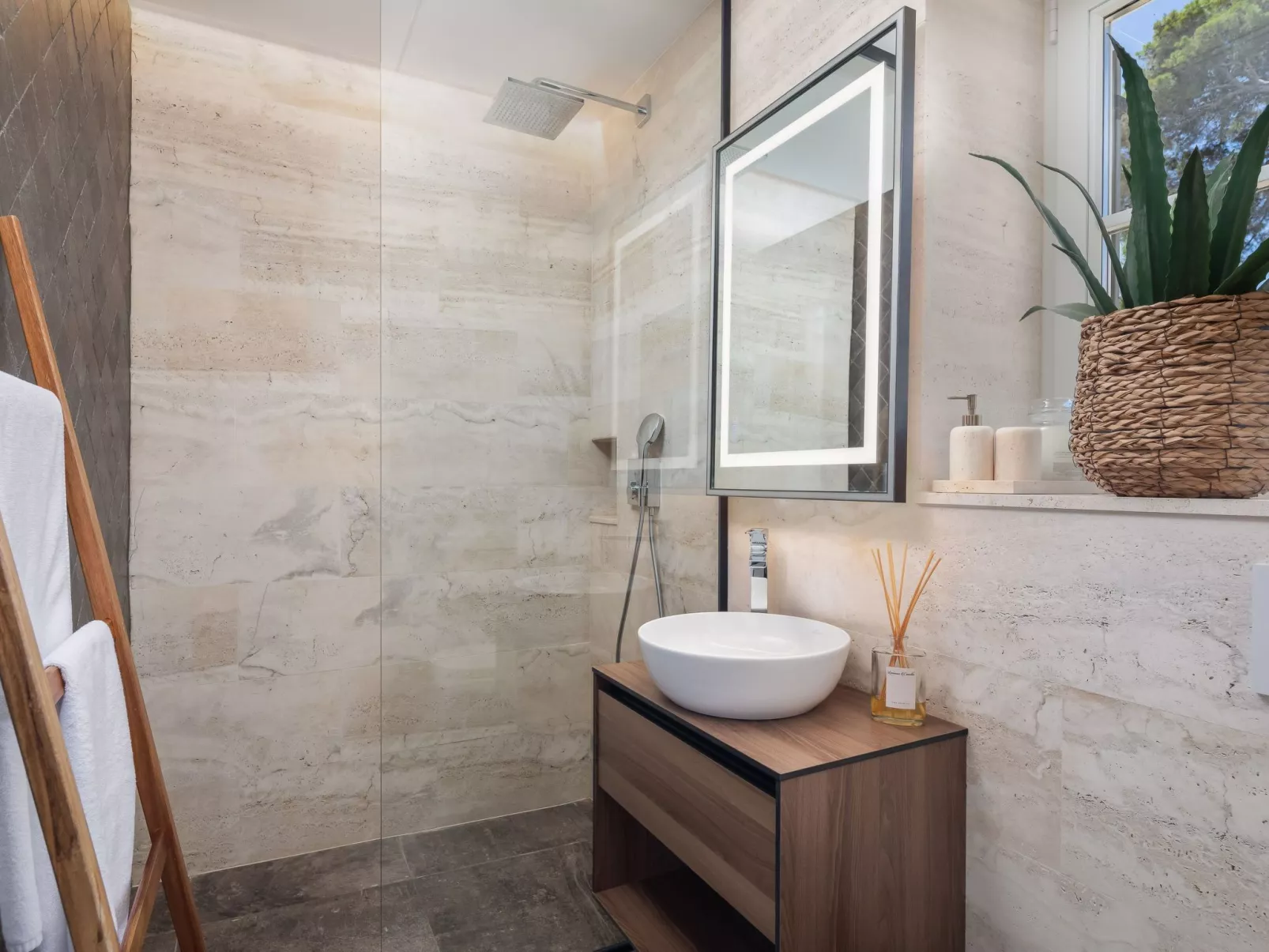 Villa L'orizzonte mit Außenküche in der Nähe von Trogir-Dedans