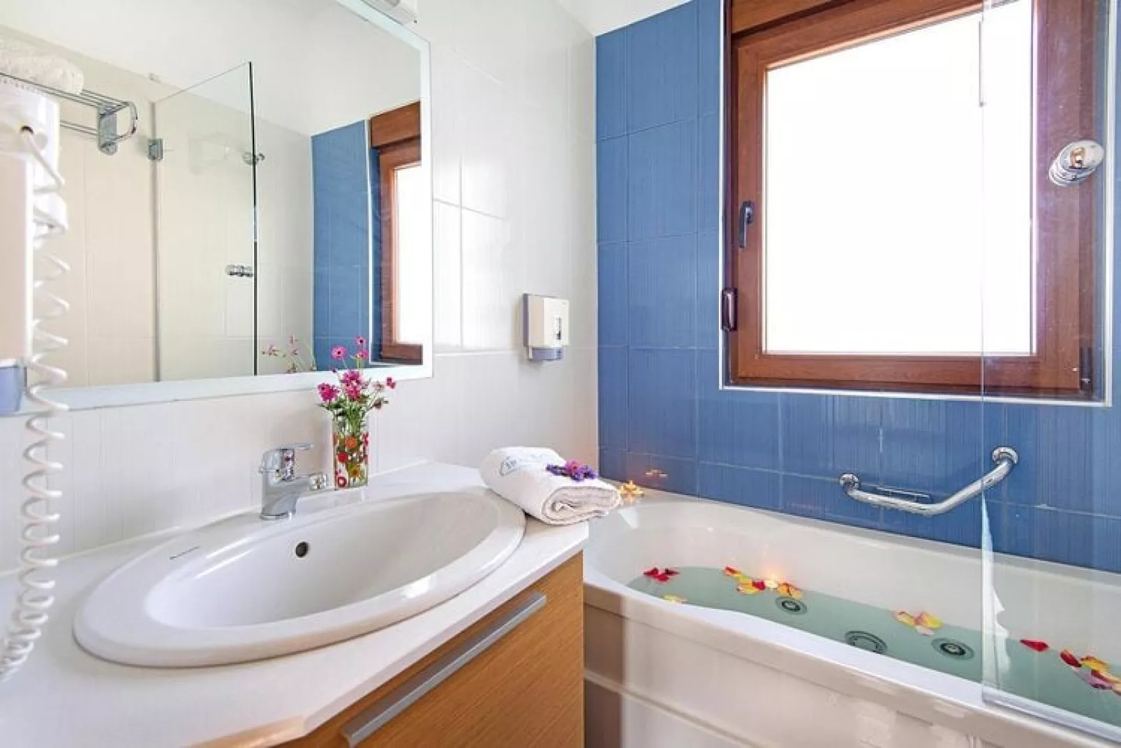 Villas Horizon Line /Villa Meliti / Kiotari-Bathroom