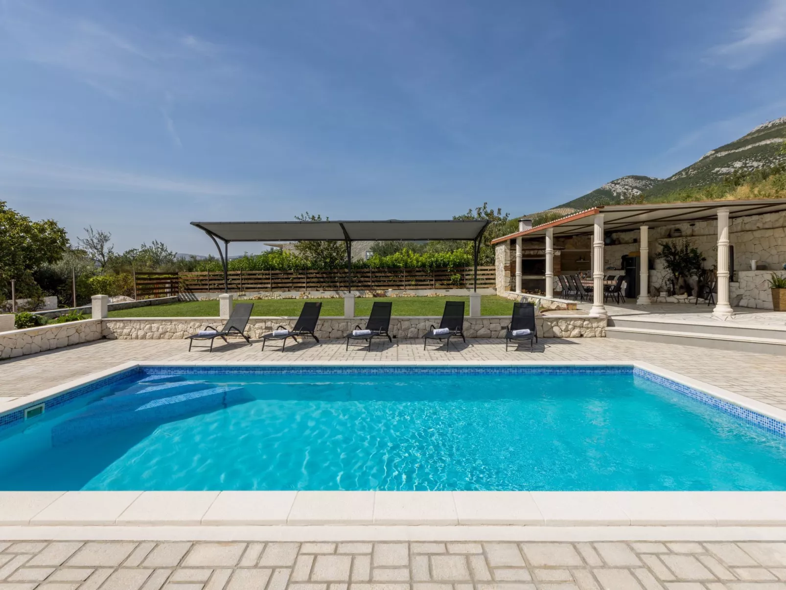 Villa Stari Hill-Image-tags.info