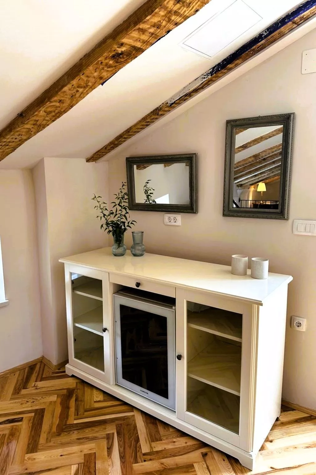 Villa "Cotton House" mit Schwimmbad-Inside