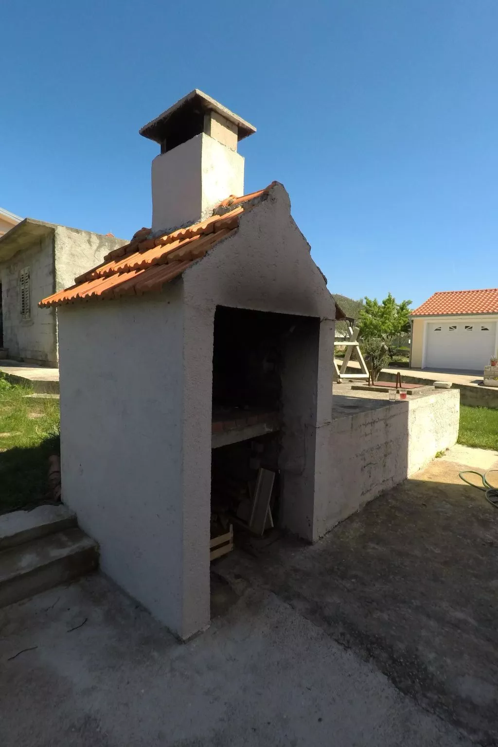 "Lenko 2" mit Blick auf das Wasser-Dehors