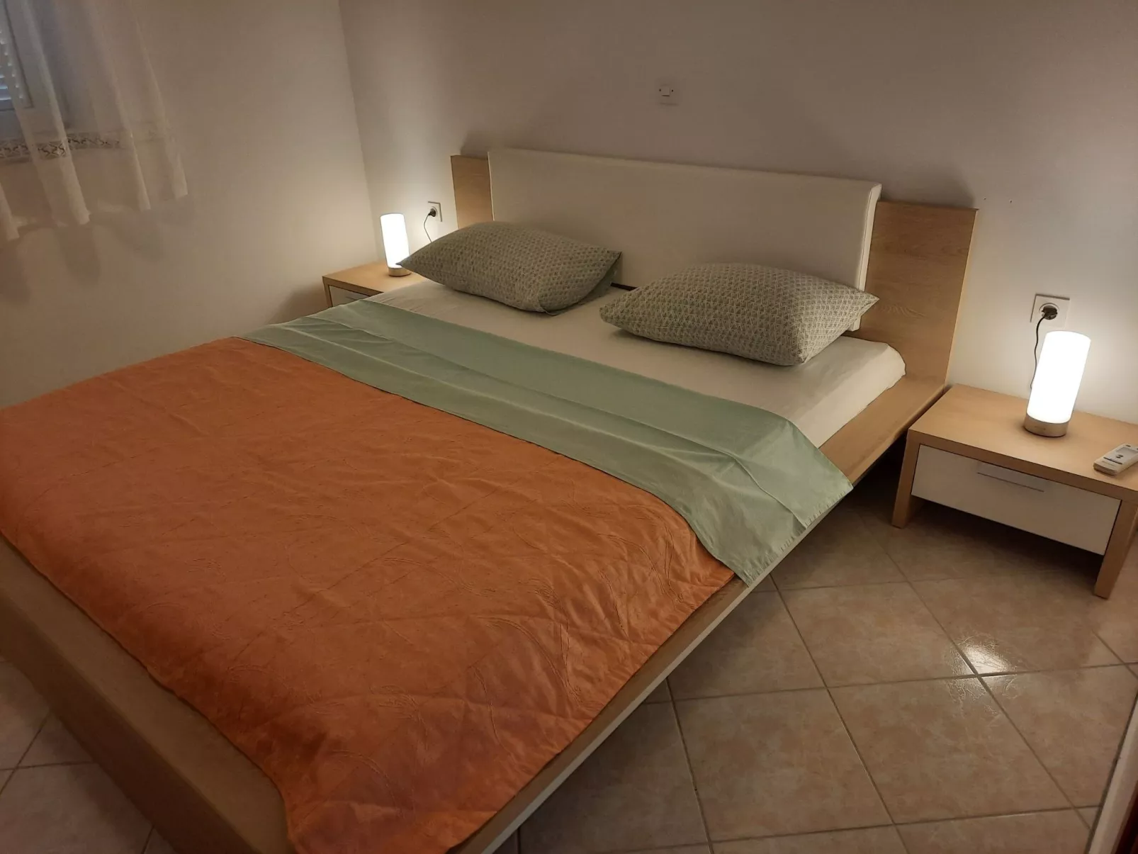 Mit privater Terrasse-Inside