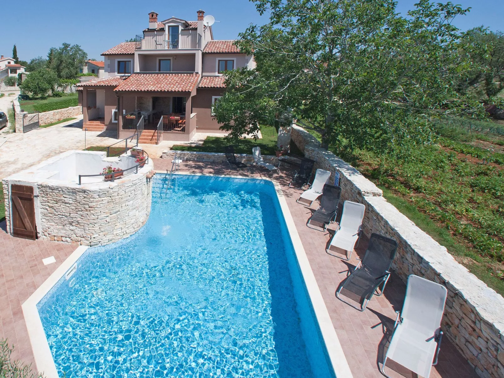 Haus in Cukrići mit privatem Pool-Outside